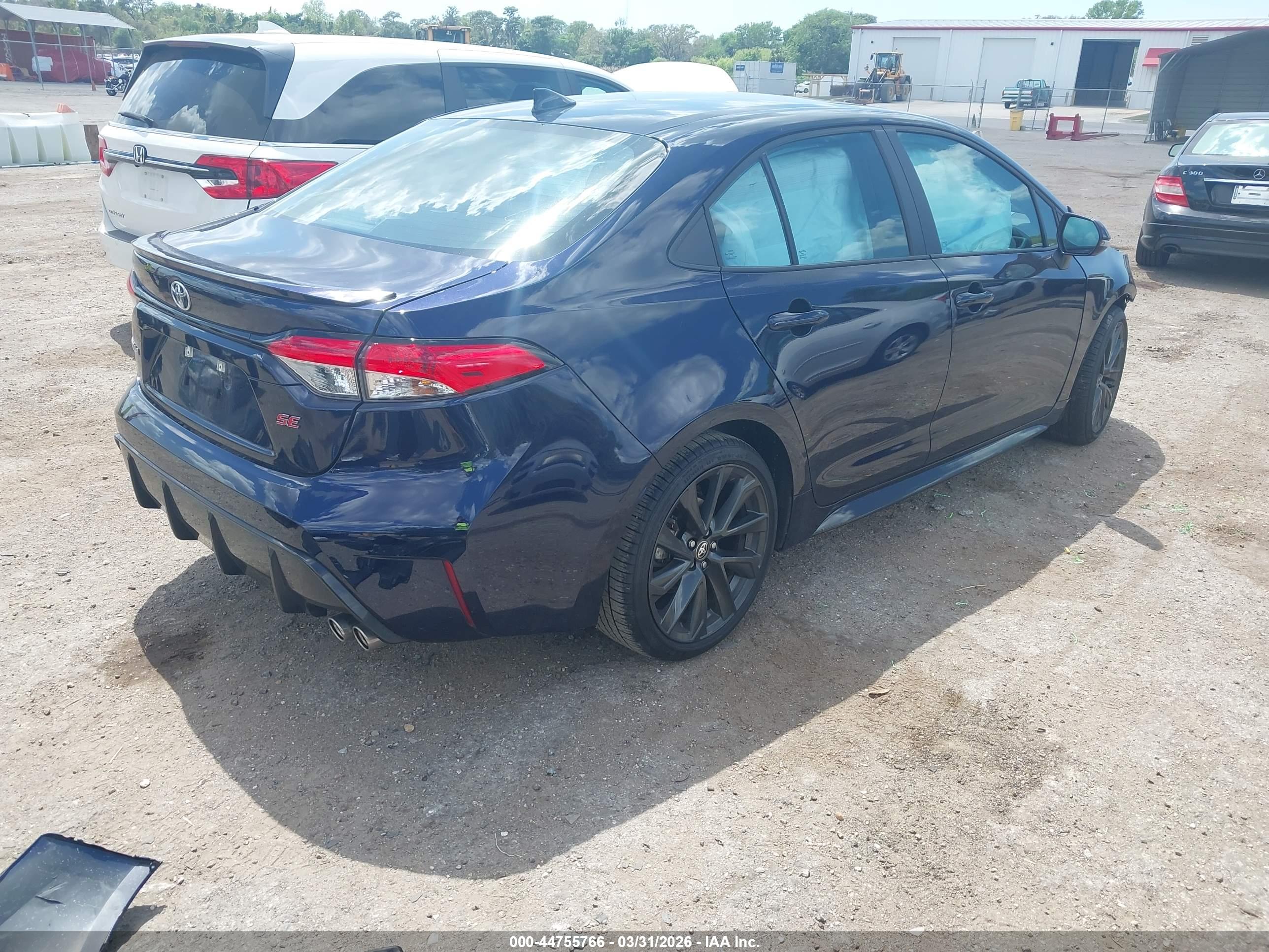 TOYOTA COROLLA image 4