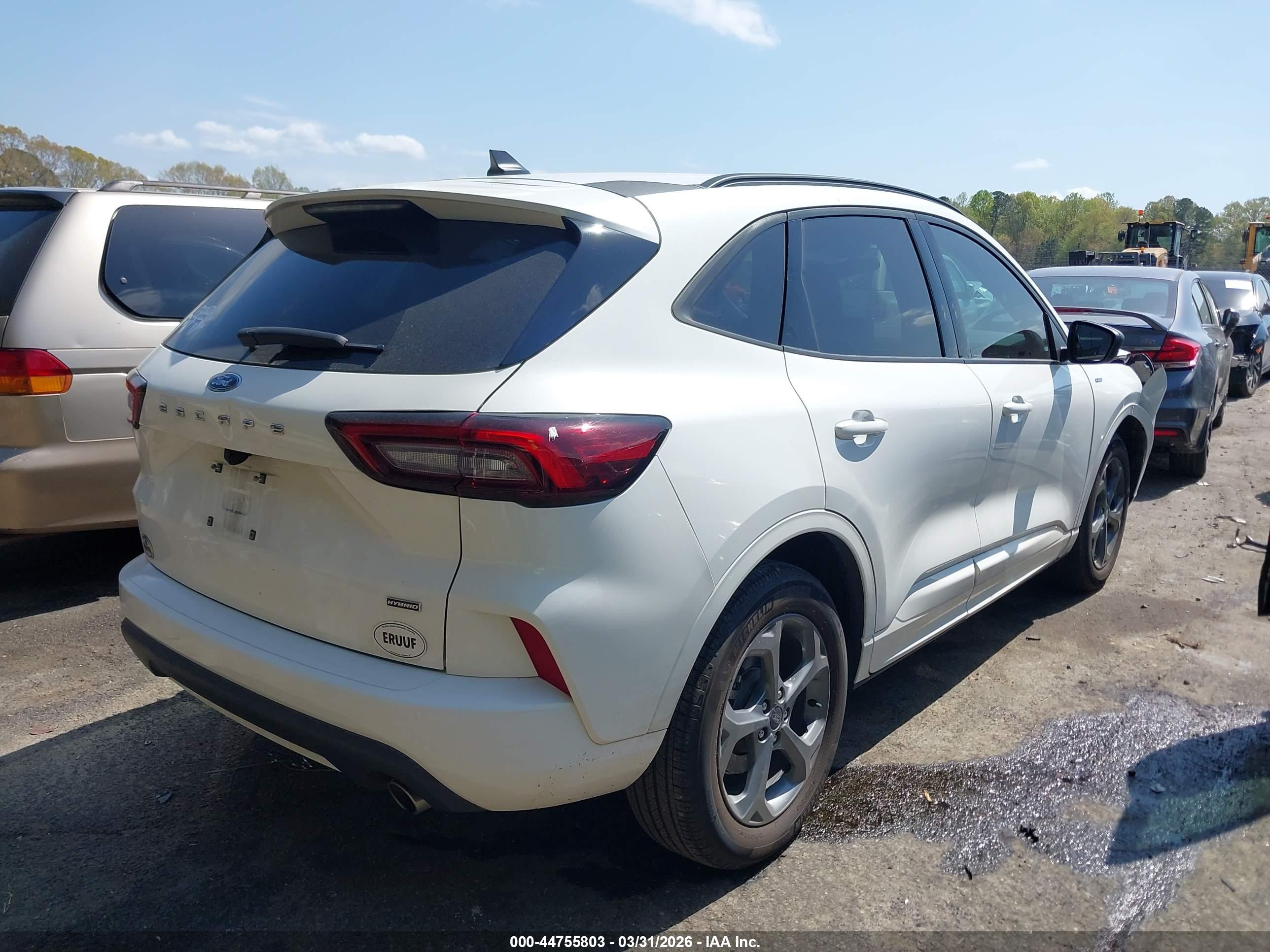 FORD ESCAPE image 4