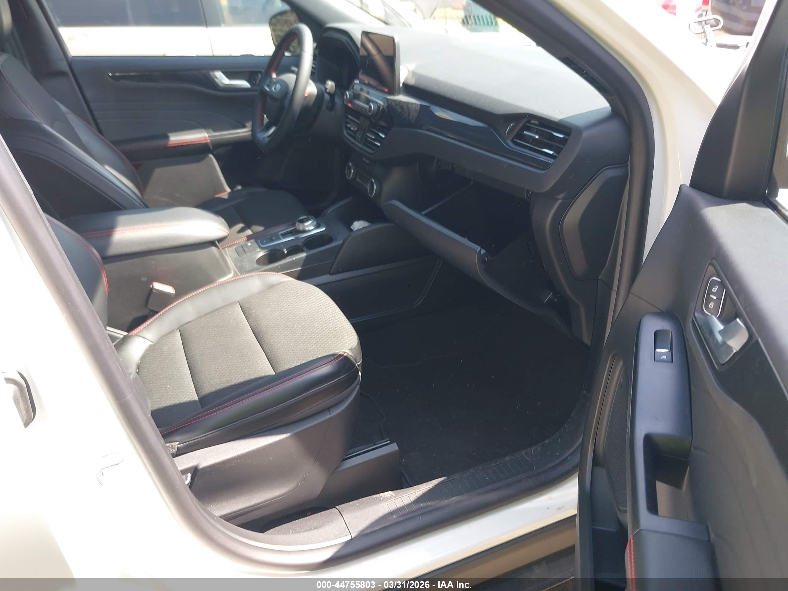 FORD ESCAPE image 5
