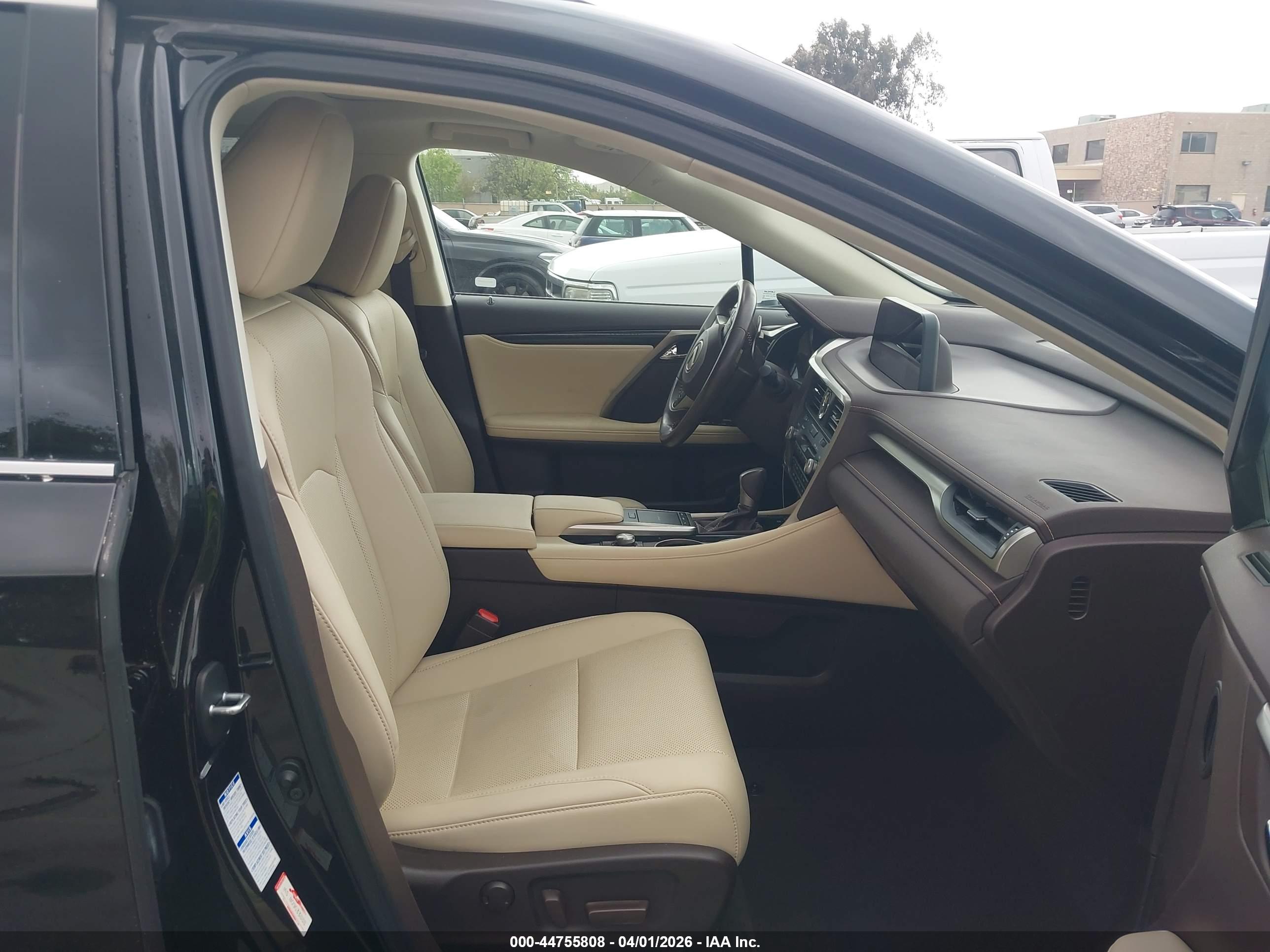LEXUS RX image 5