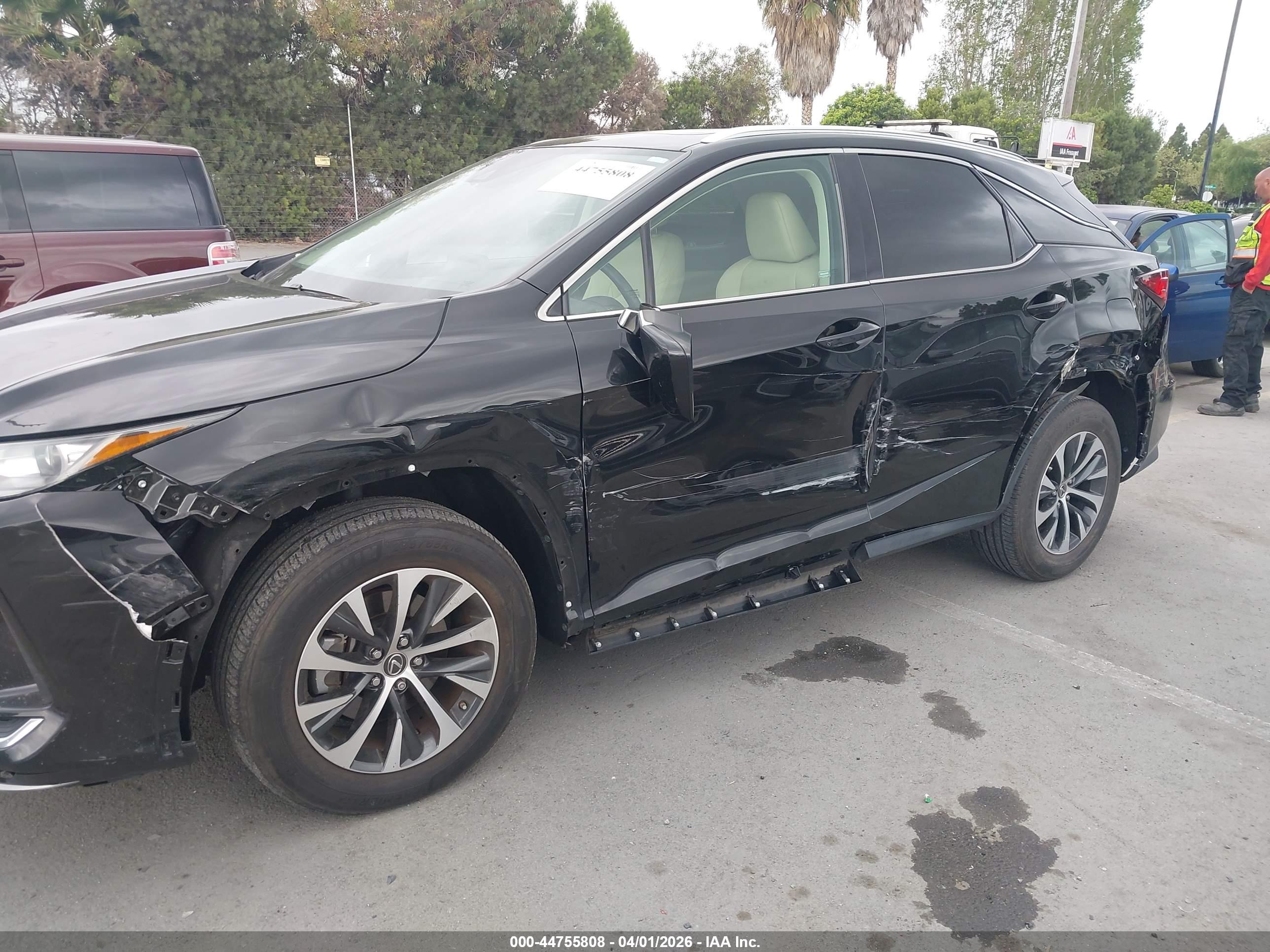 LEXUS RX image 6