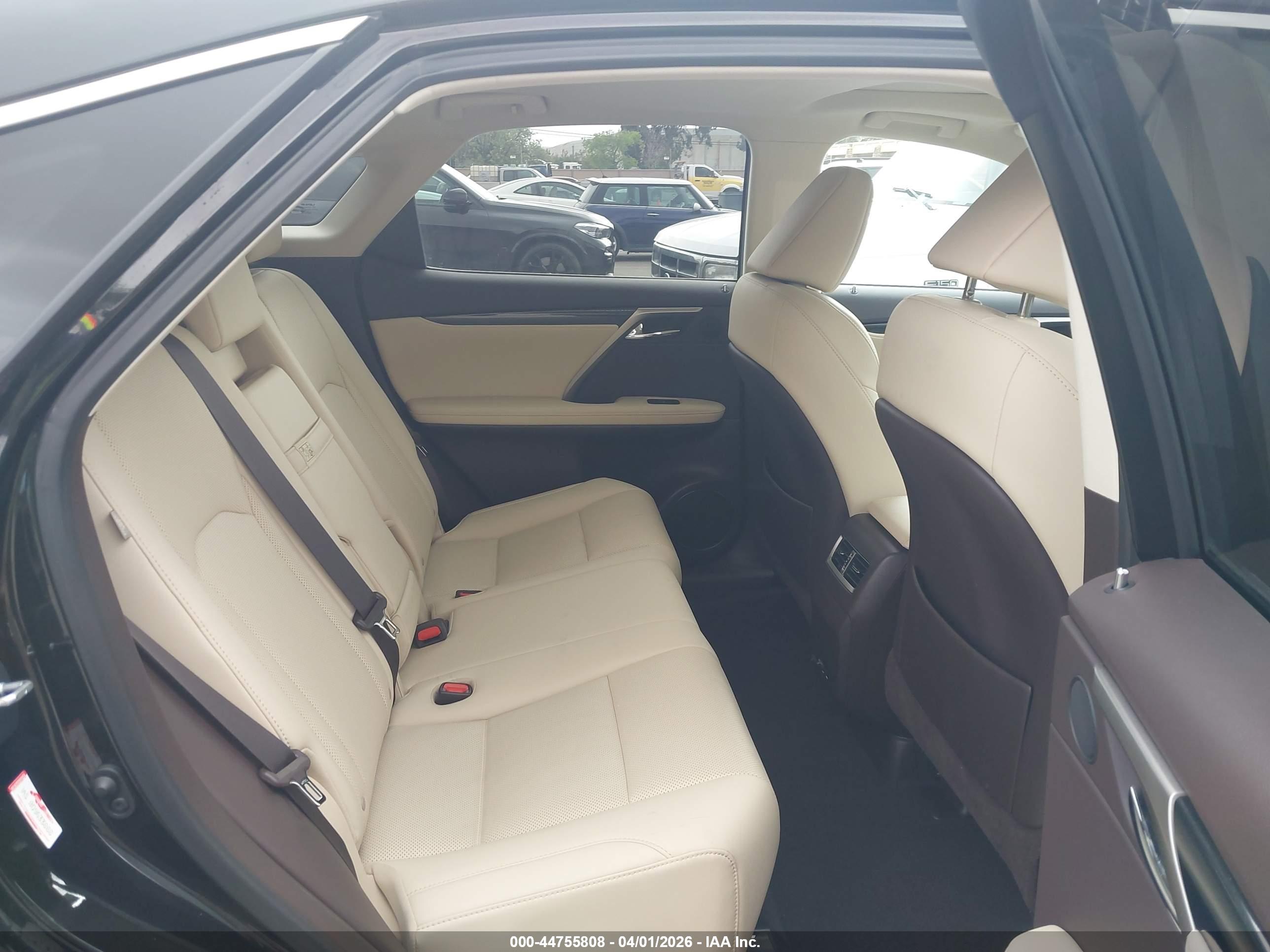 LEXUS RX image 8