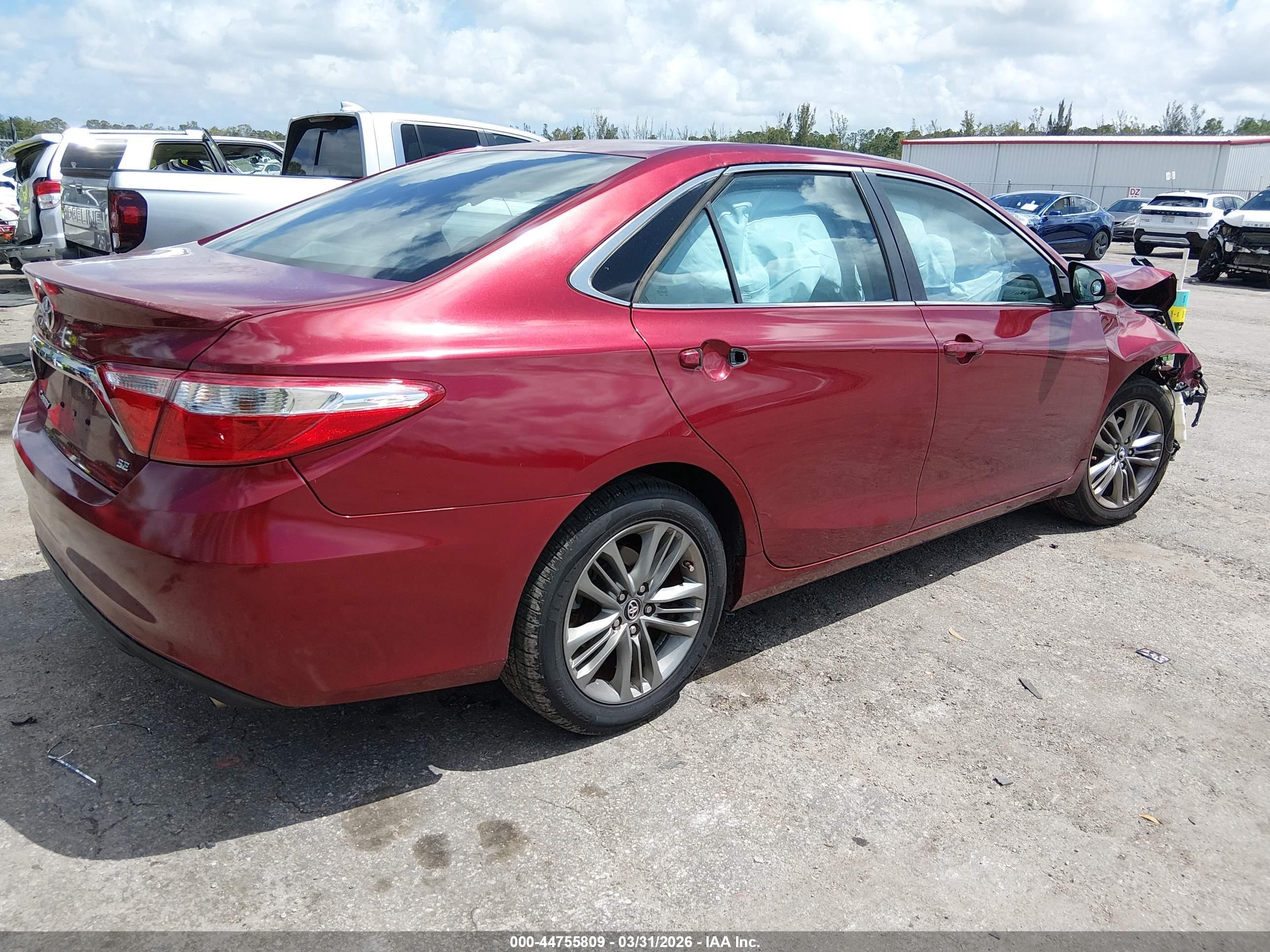 TOYOTA CAMRY image 4