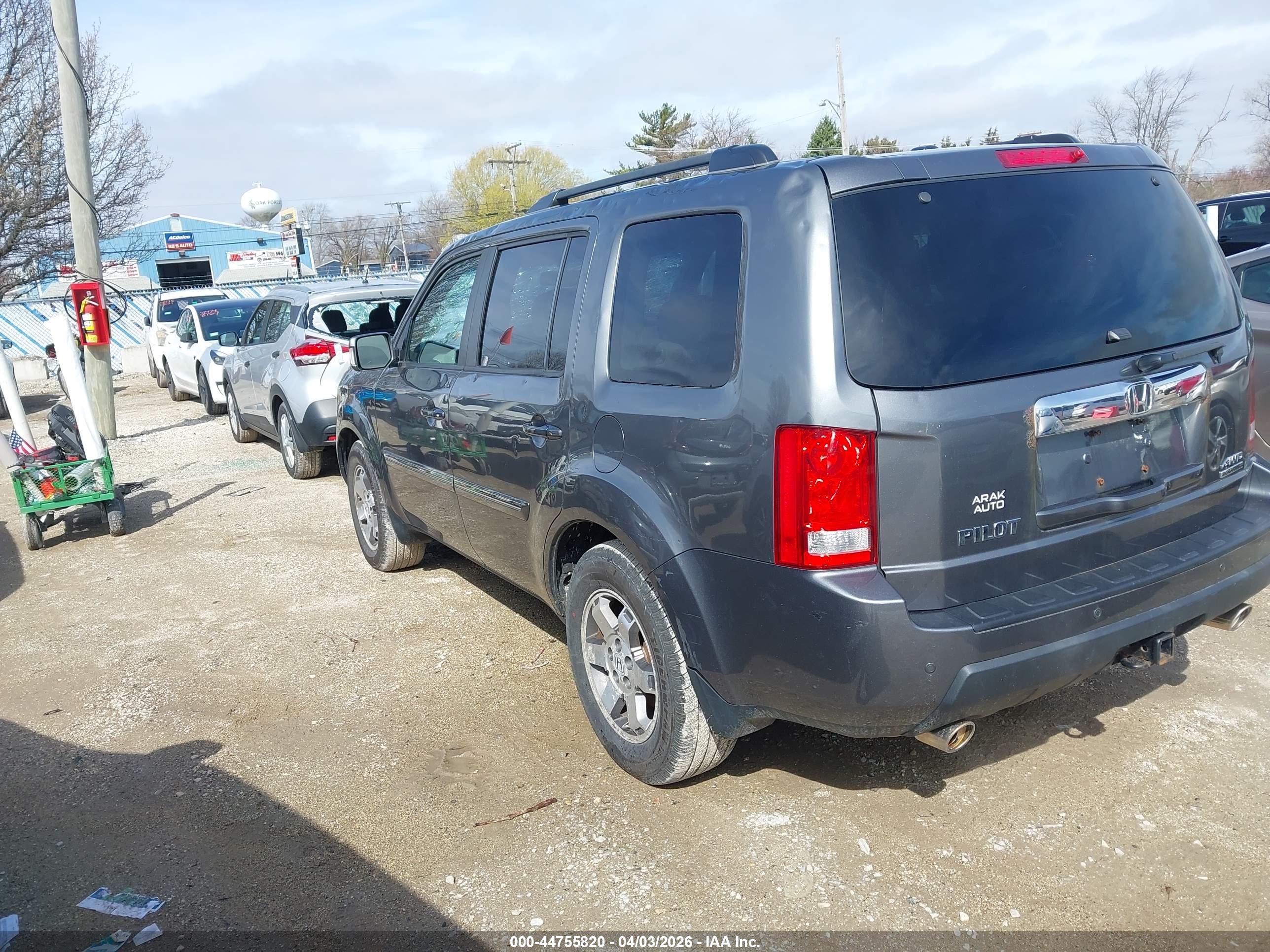 HONDA PILOT image 3