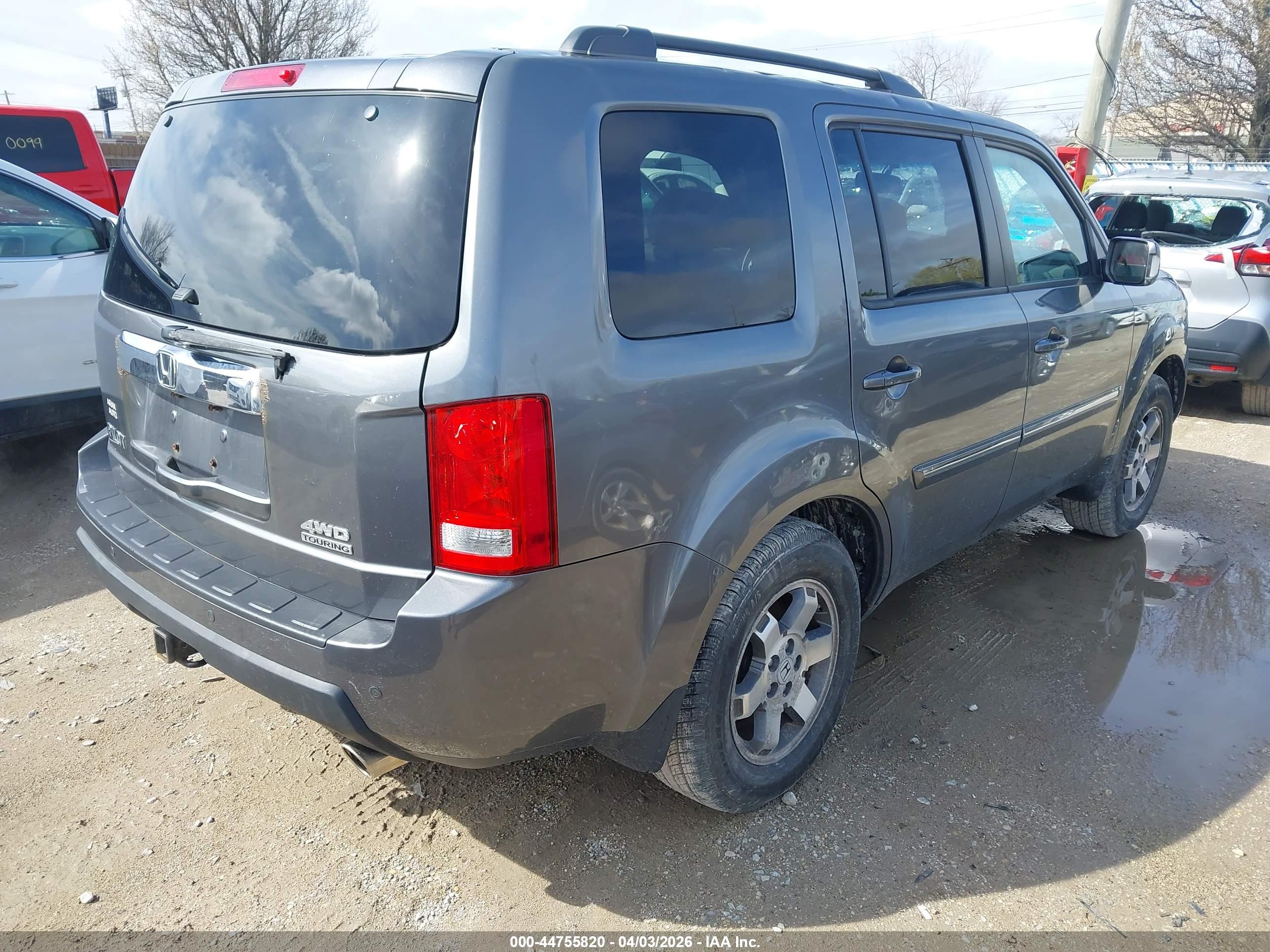 HONDA PILOT image 4