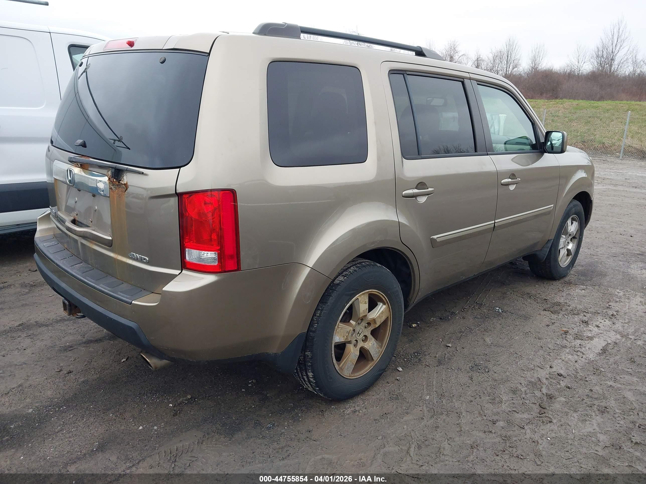 HONDA PILOT image 4