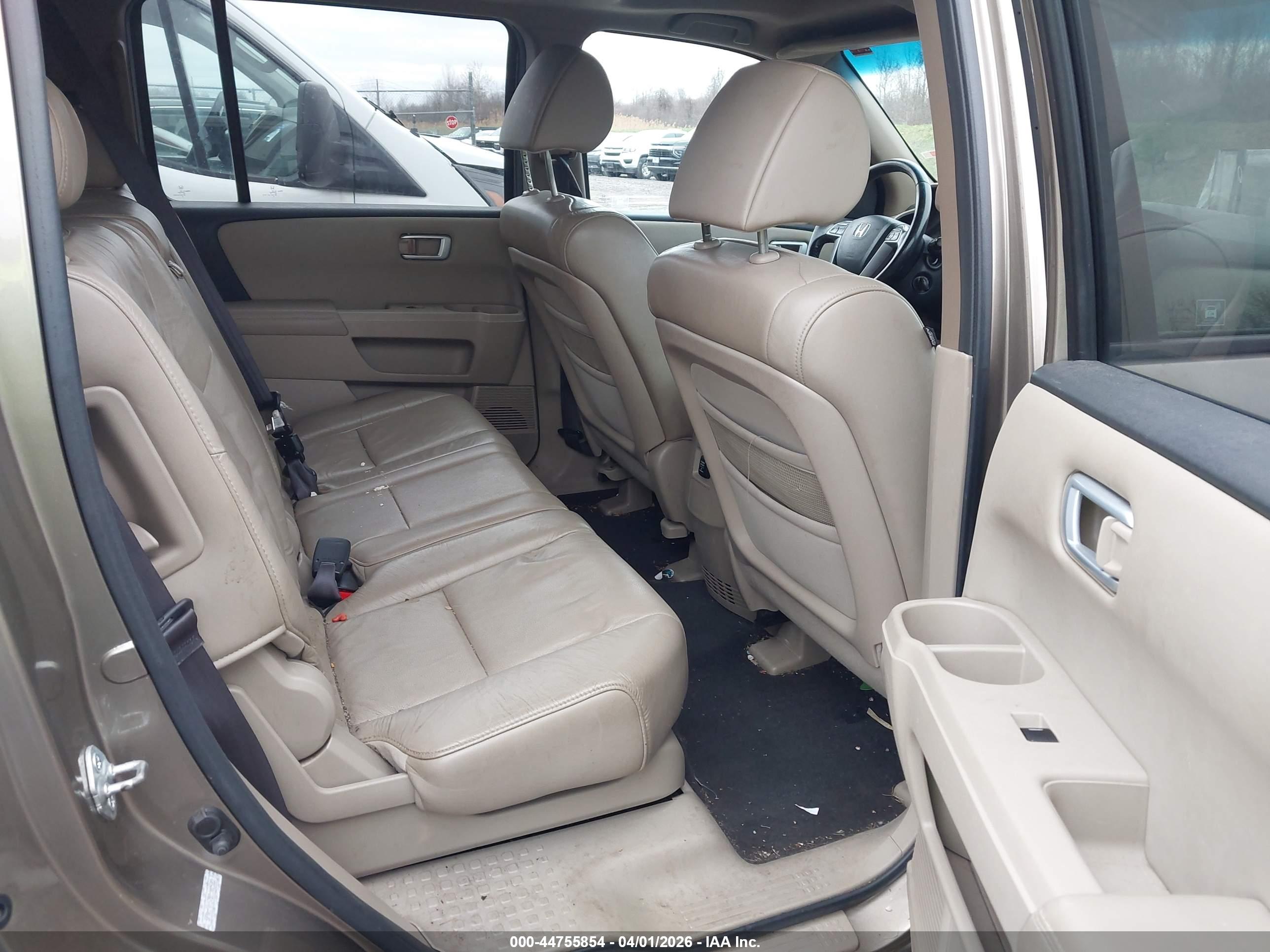 HONDA PILOT image 8