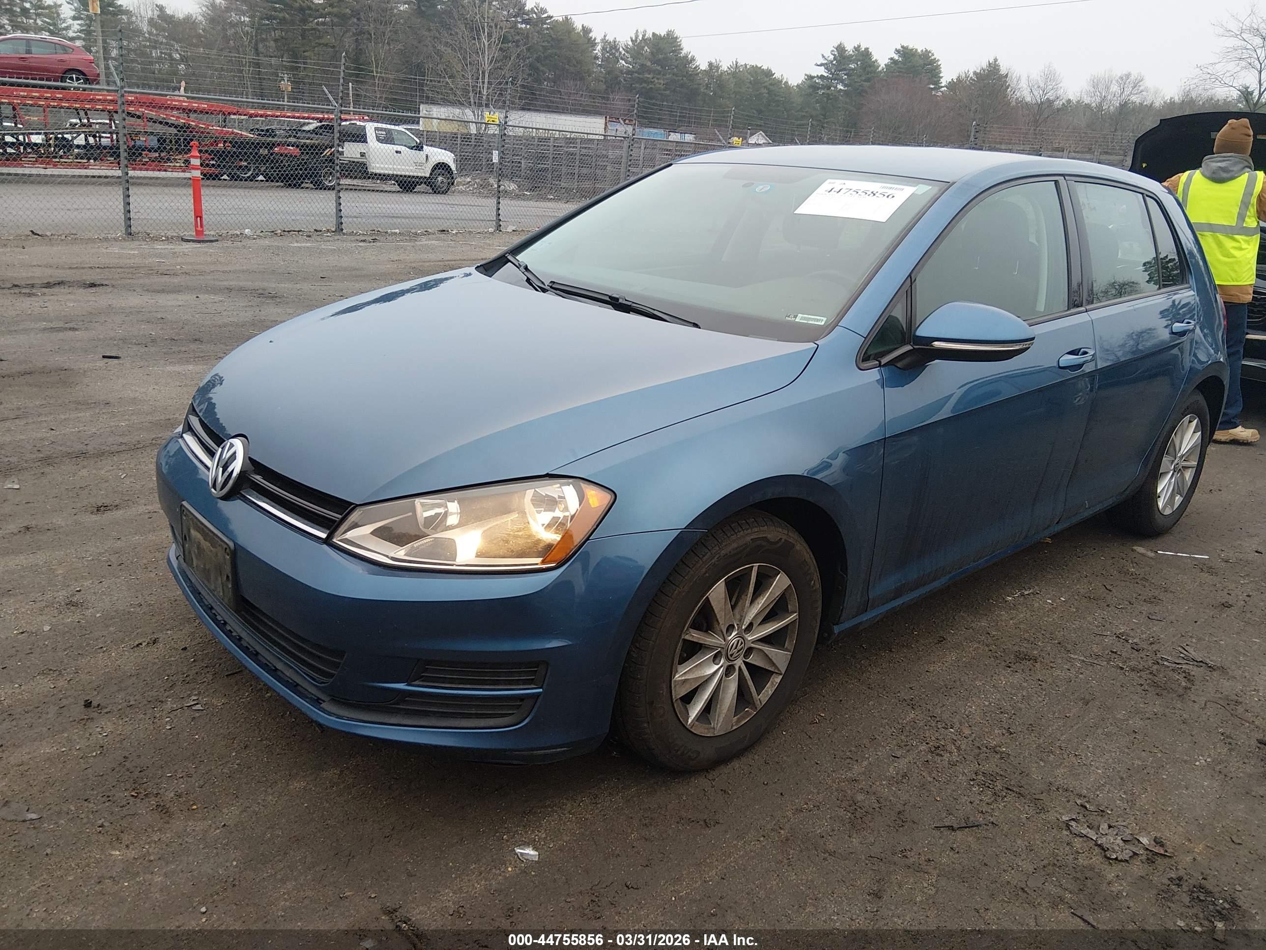 VOLKSWAGEN GOLF image 2