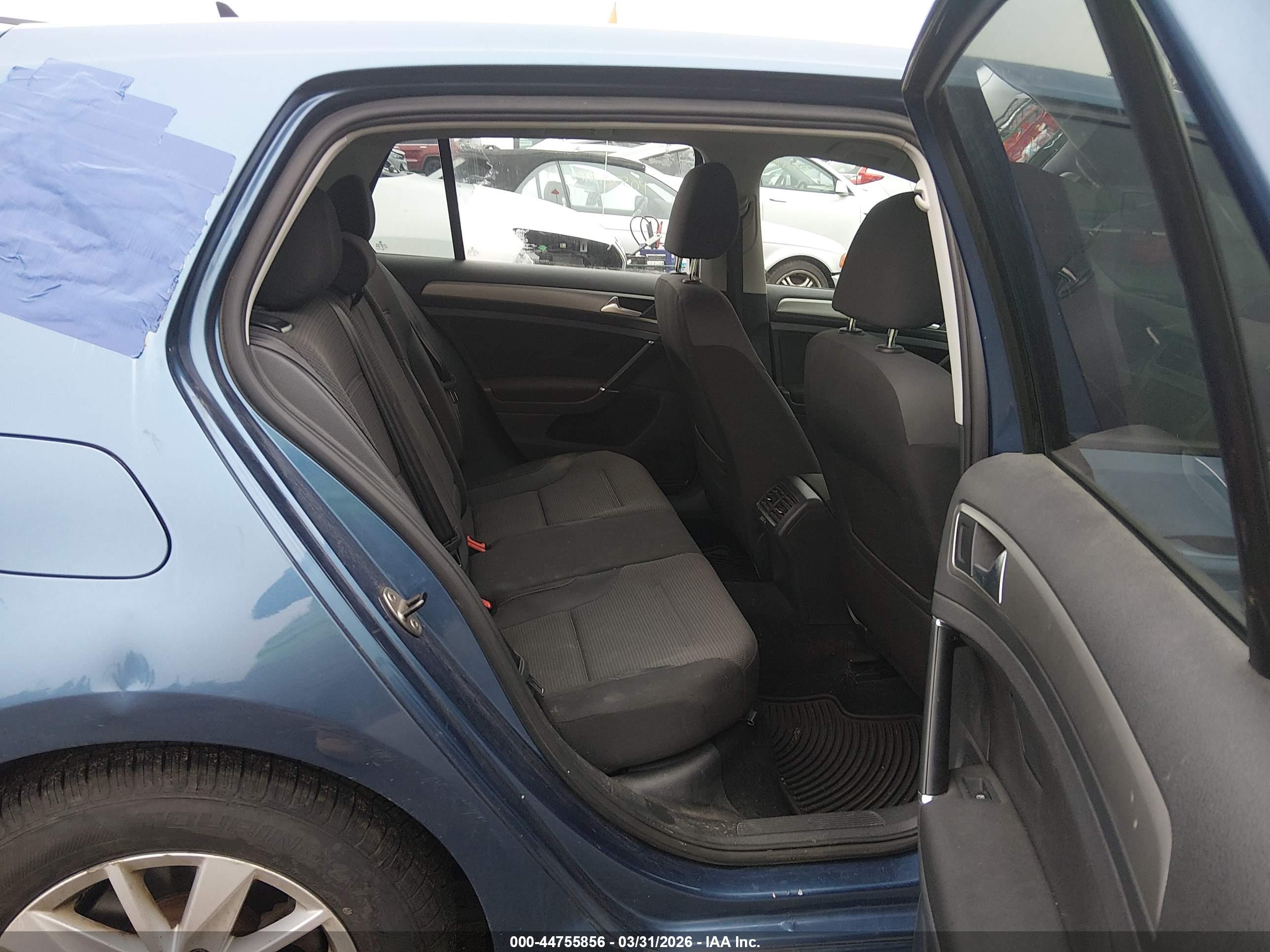 VOLKSWAGEN GOLF image 8