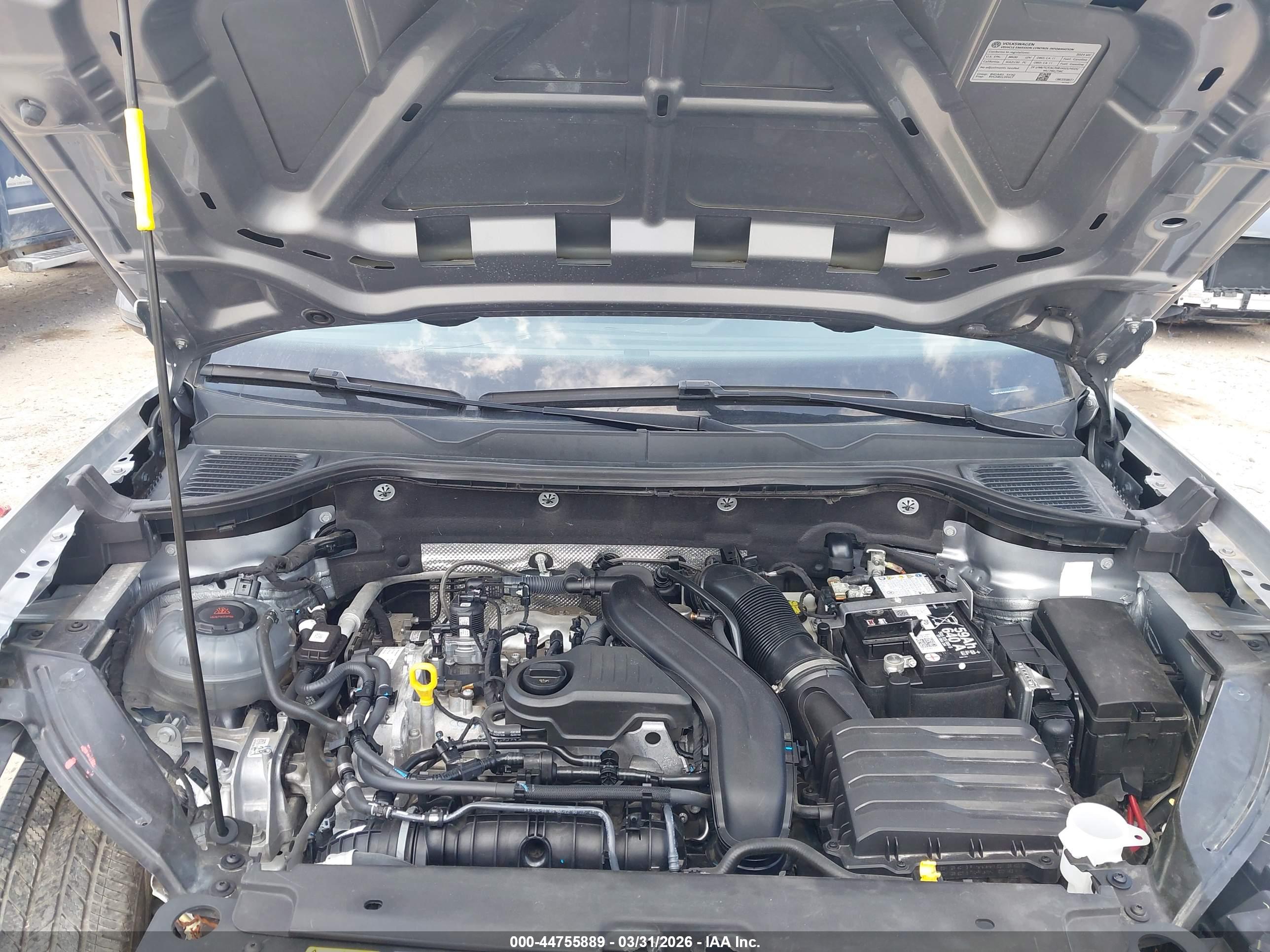 VOLKSWAGEN TAOS image 10