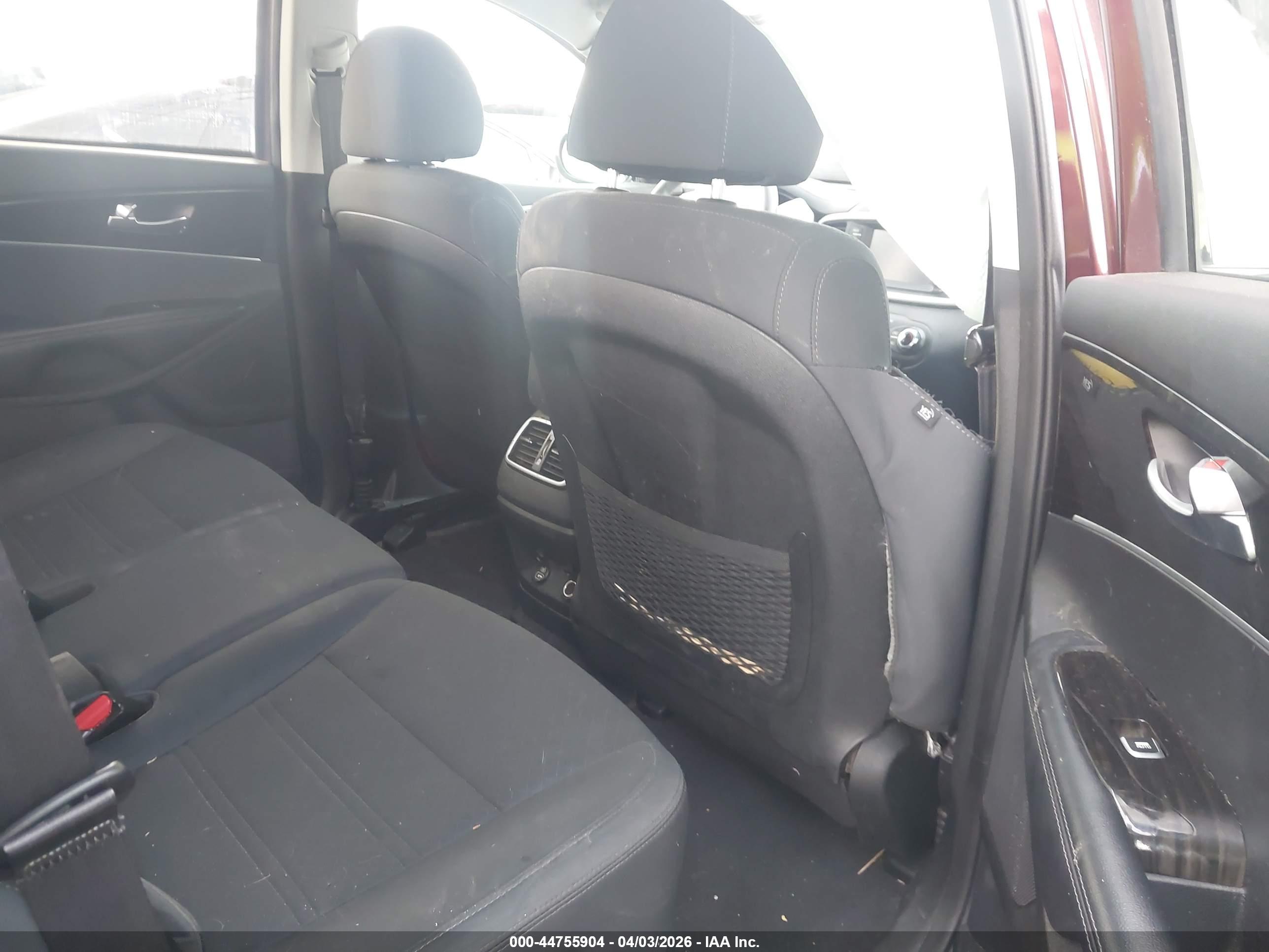 KIA SORENTO image 8