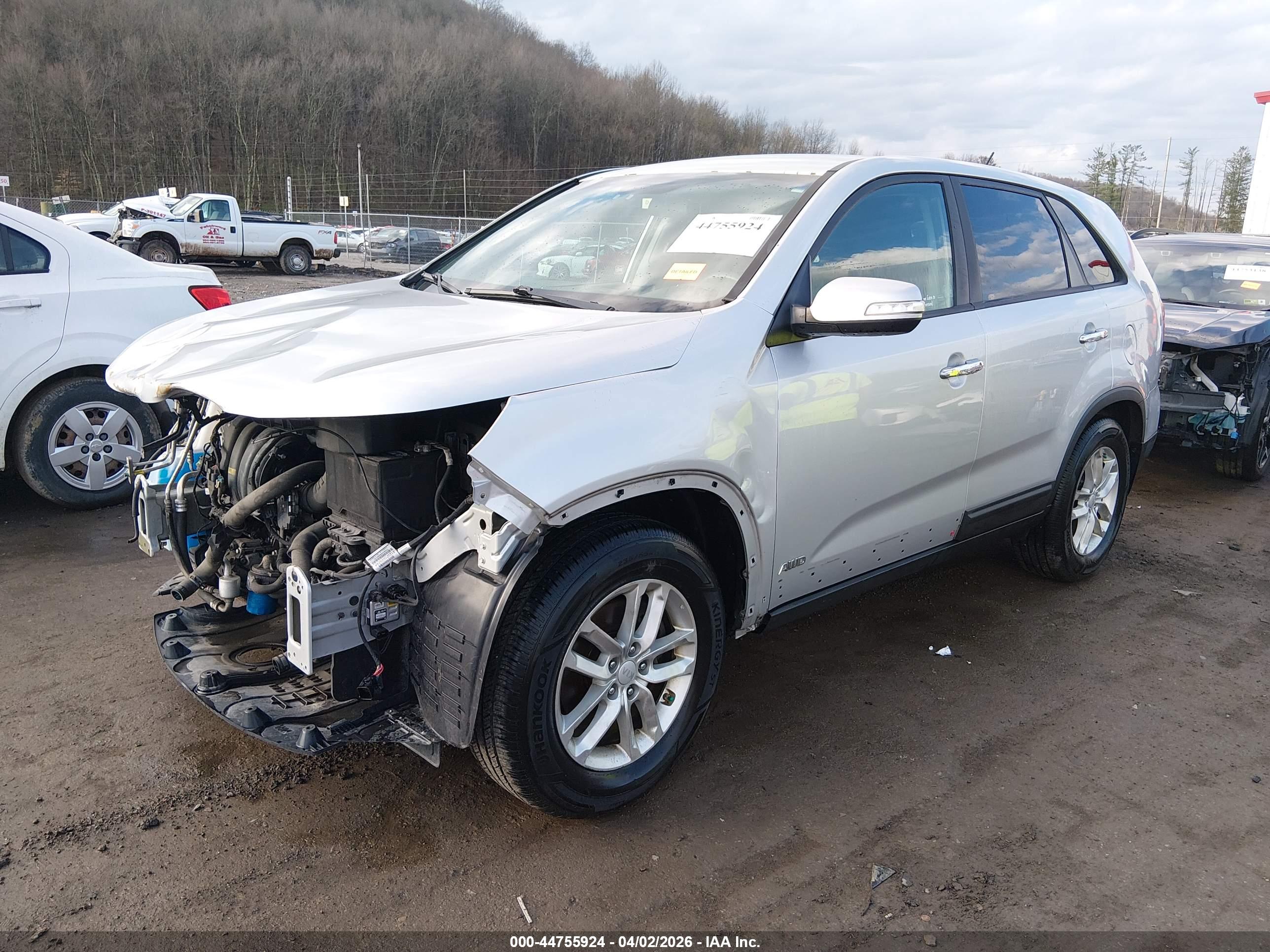 KIA SORENTO image 2