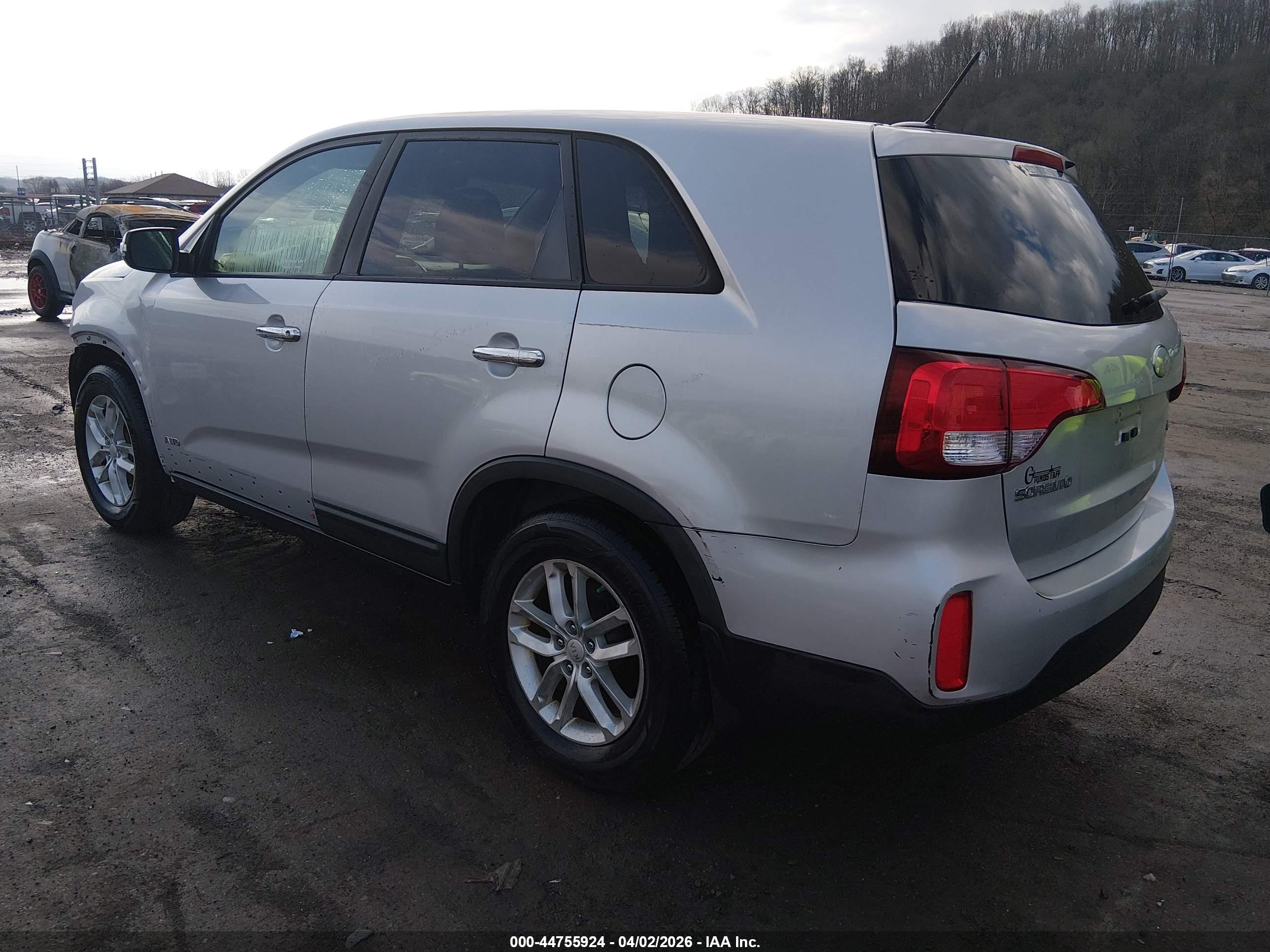 KIA SORENTO image 3