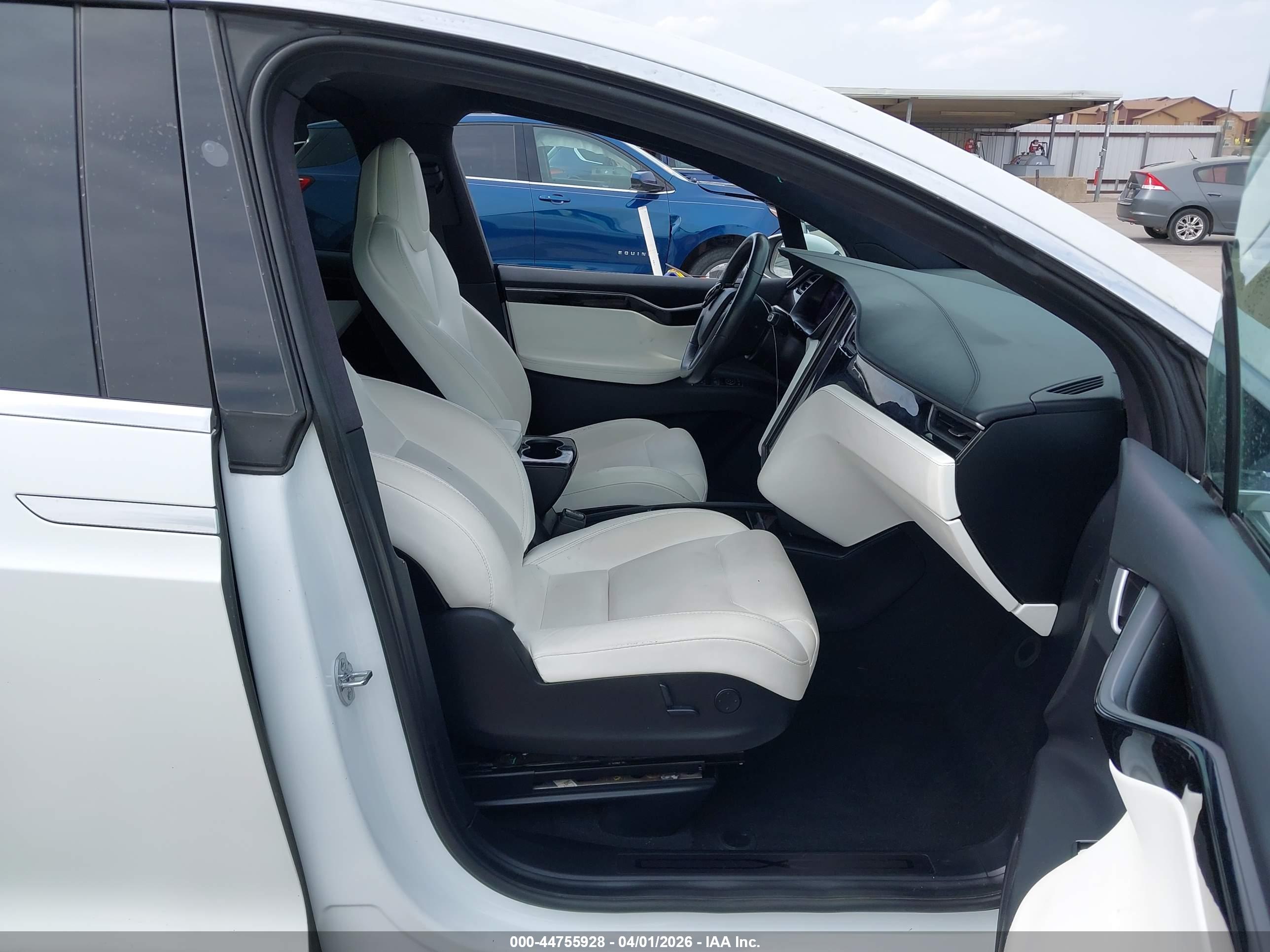 TESLA MODEL image 5