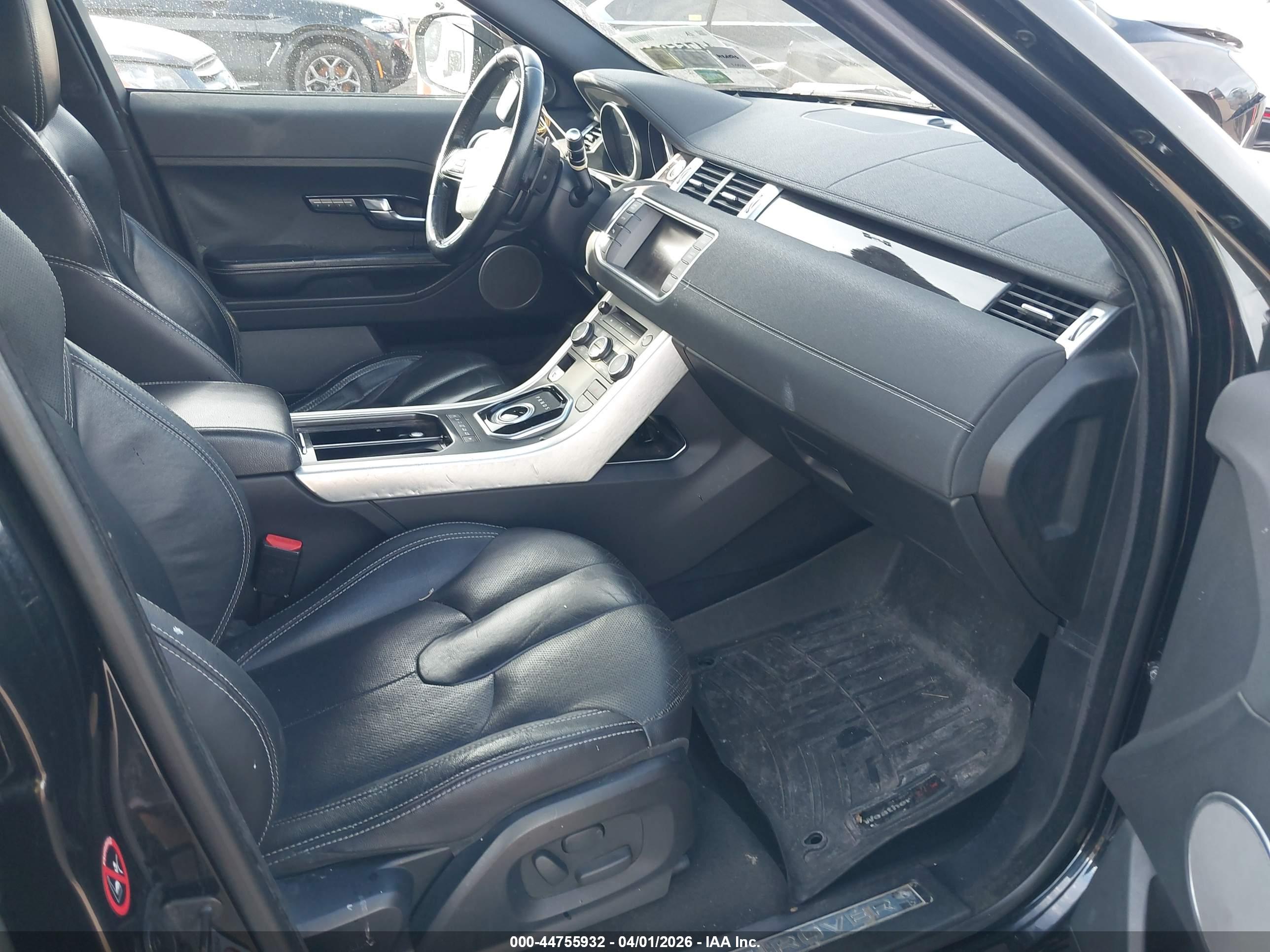 LAND ROVER image 5