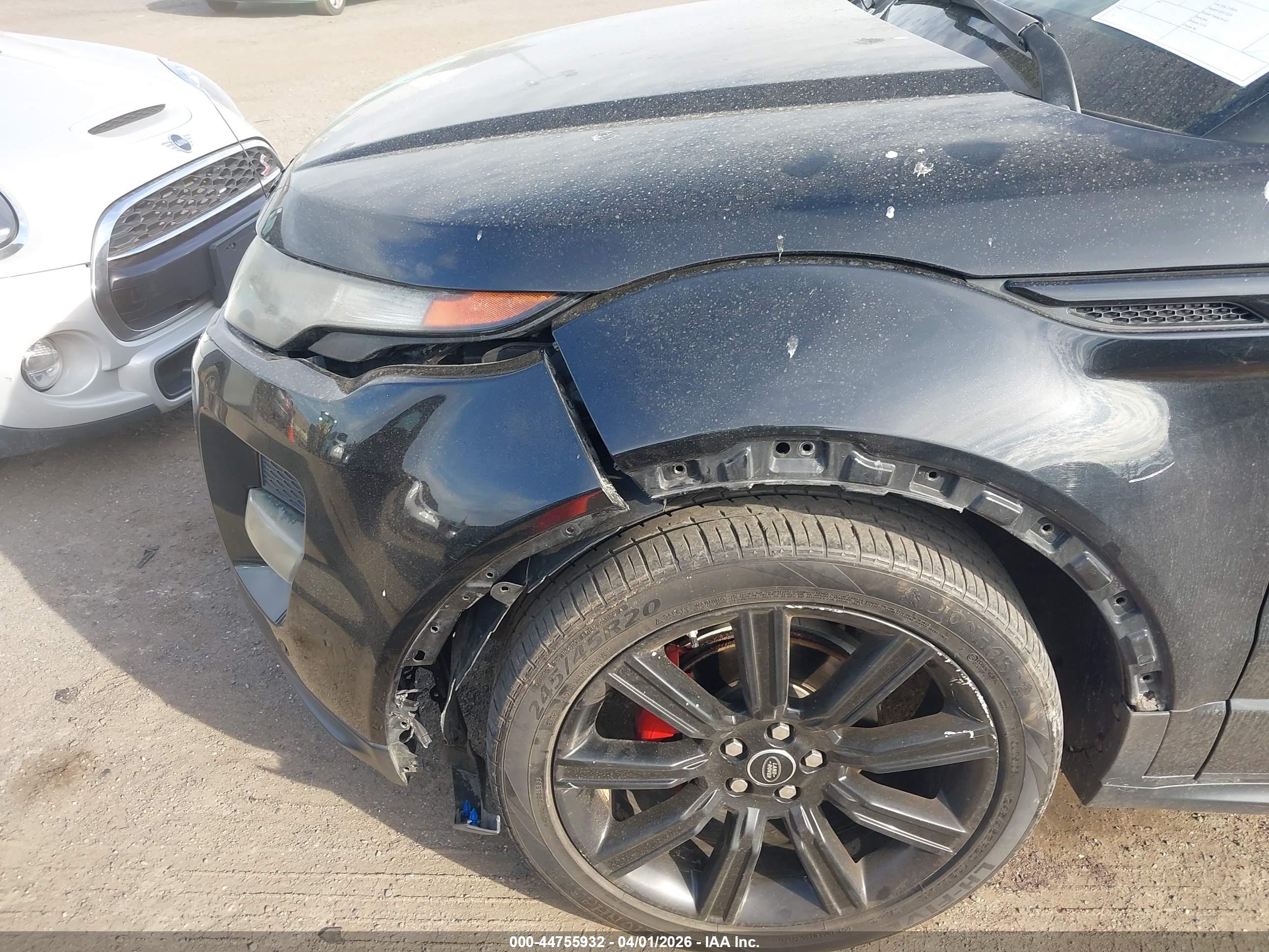 LAND ROVER image 6