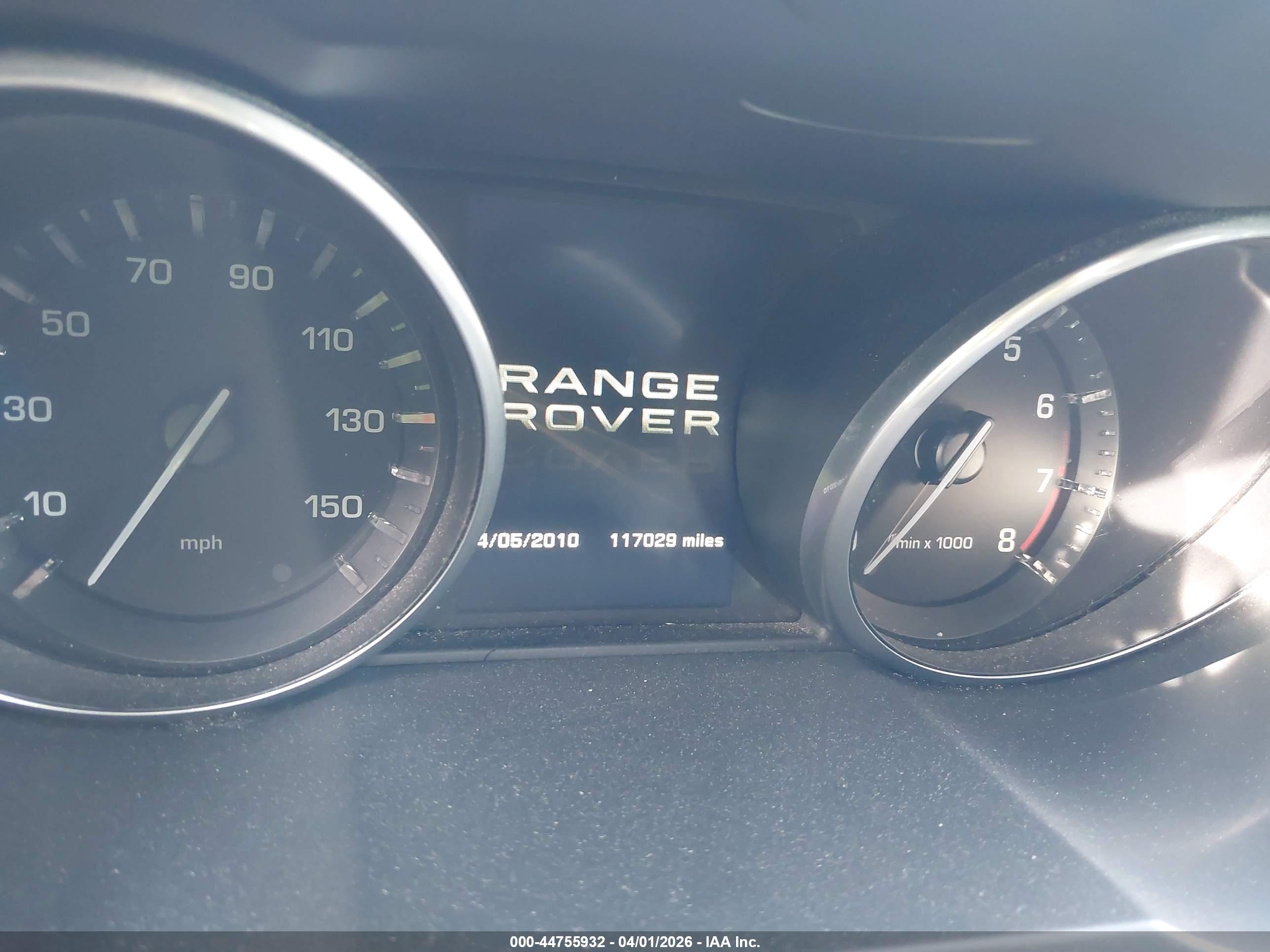 LAND ROVER image 7