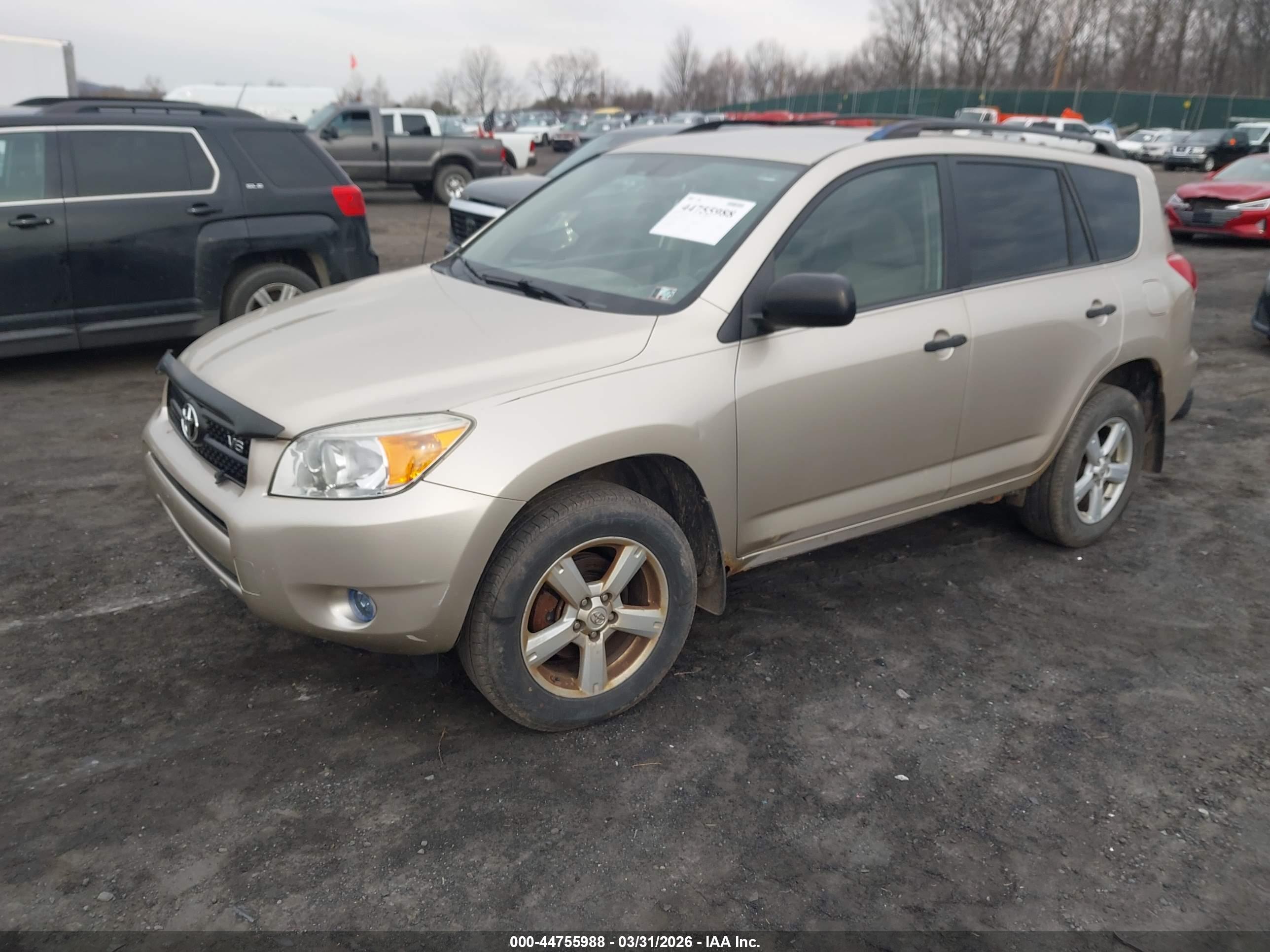 TOYOTA RAV4 image 2