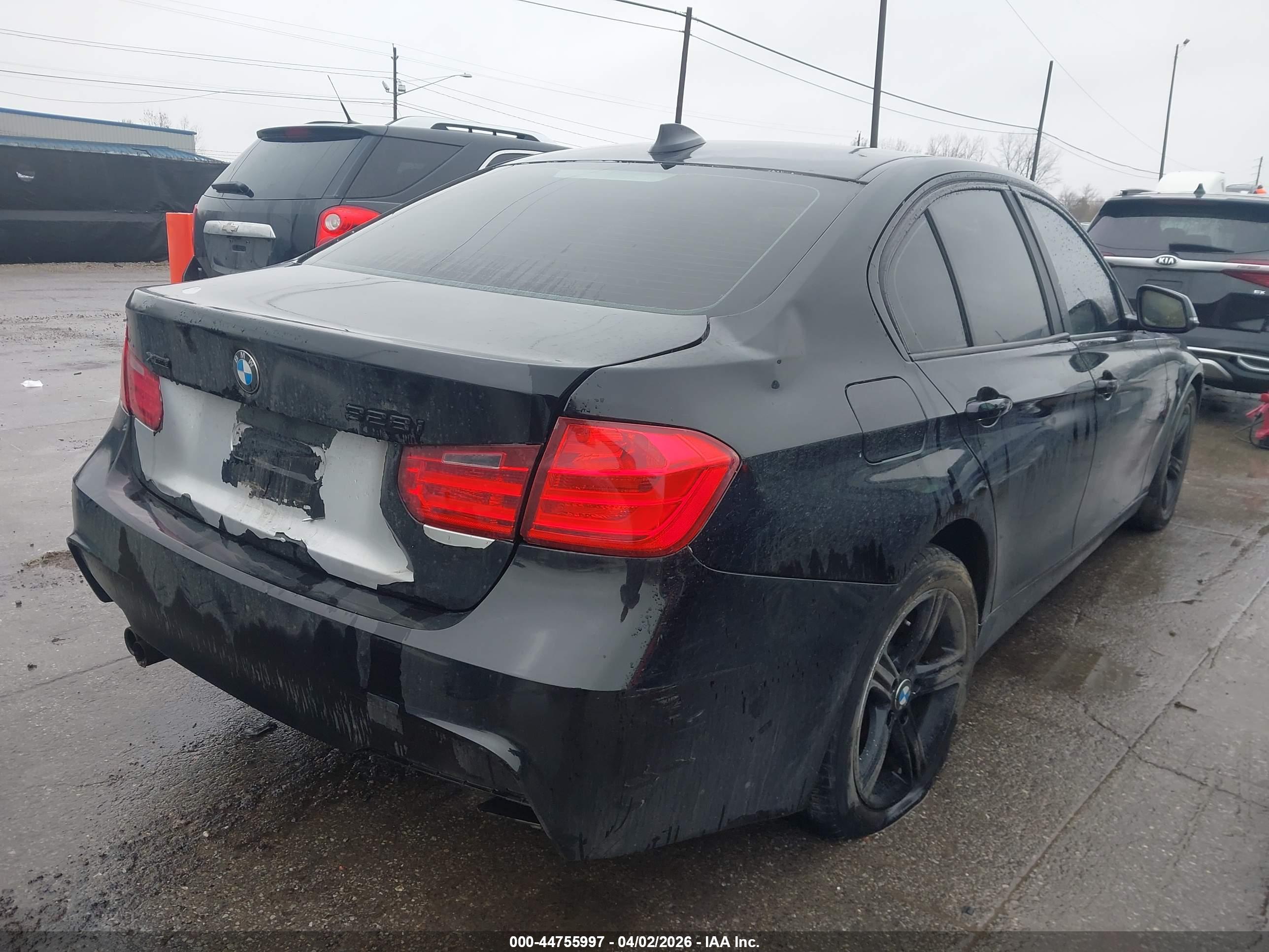 BMW 328I image 4