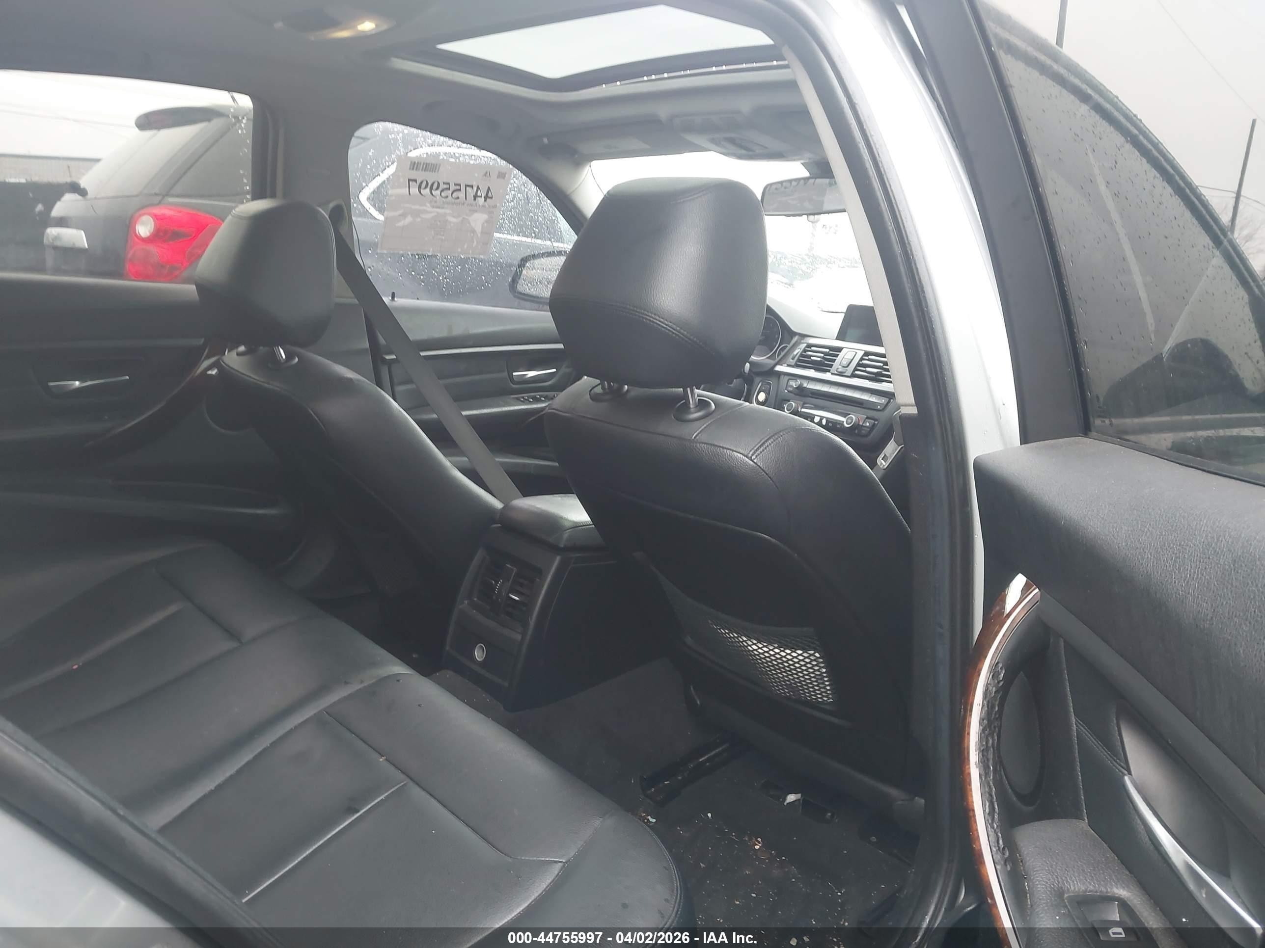 BMW 328I image 8