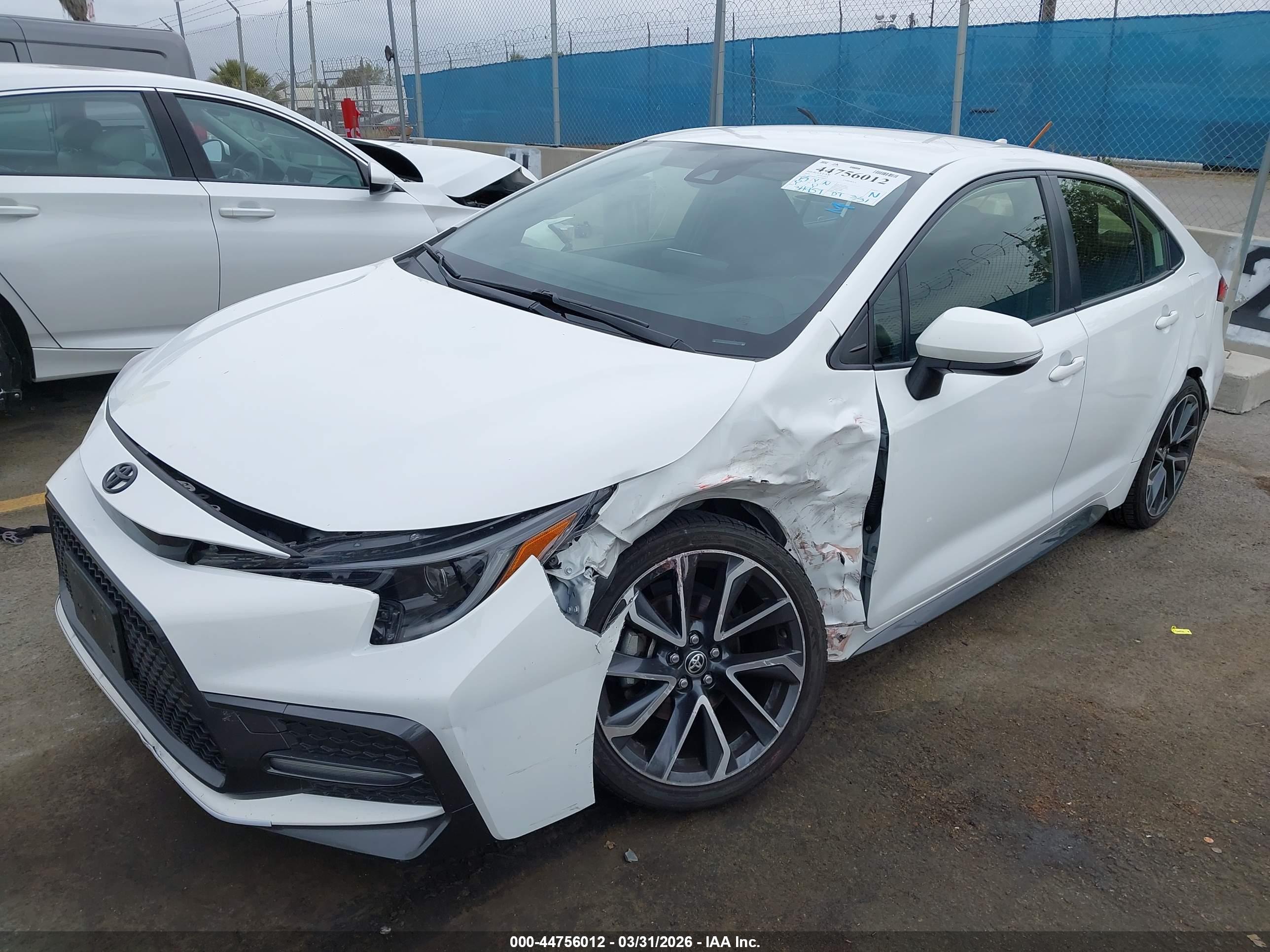TOYOTA COROLLA image 2