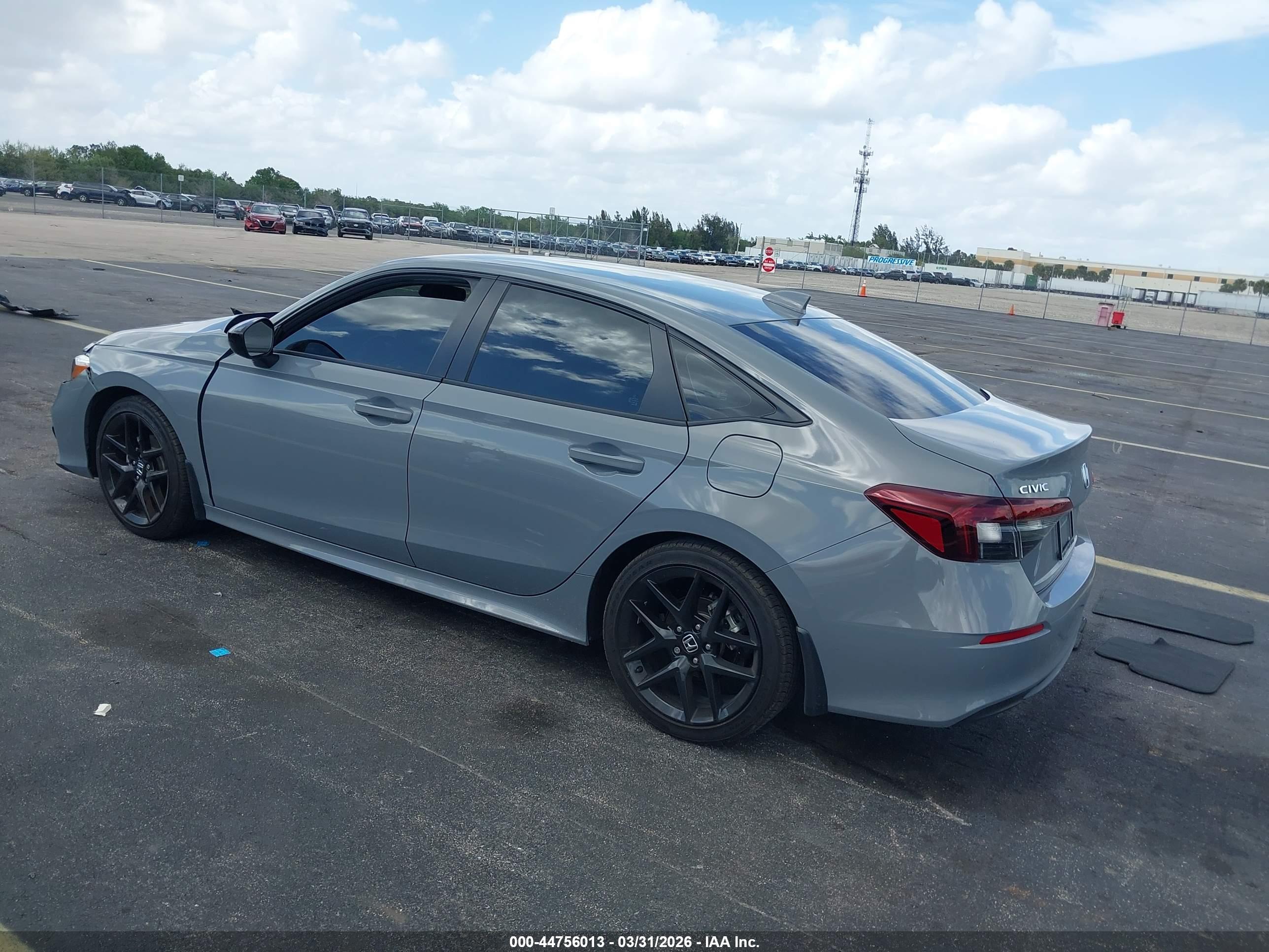 HONDA CIVIC image 3