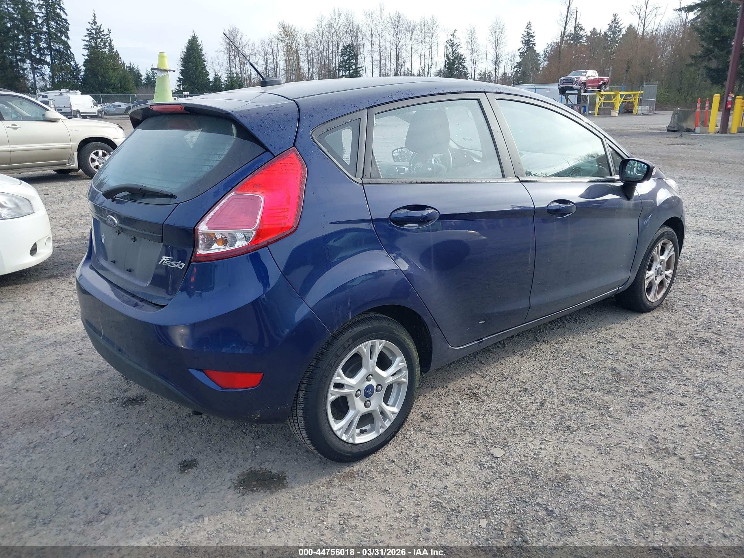 FORD FIESTA image 4