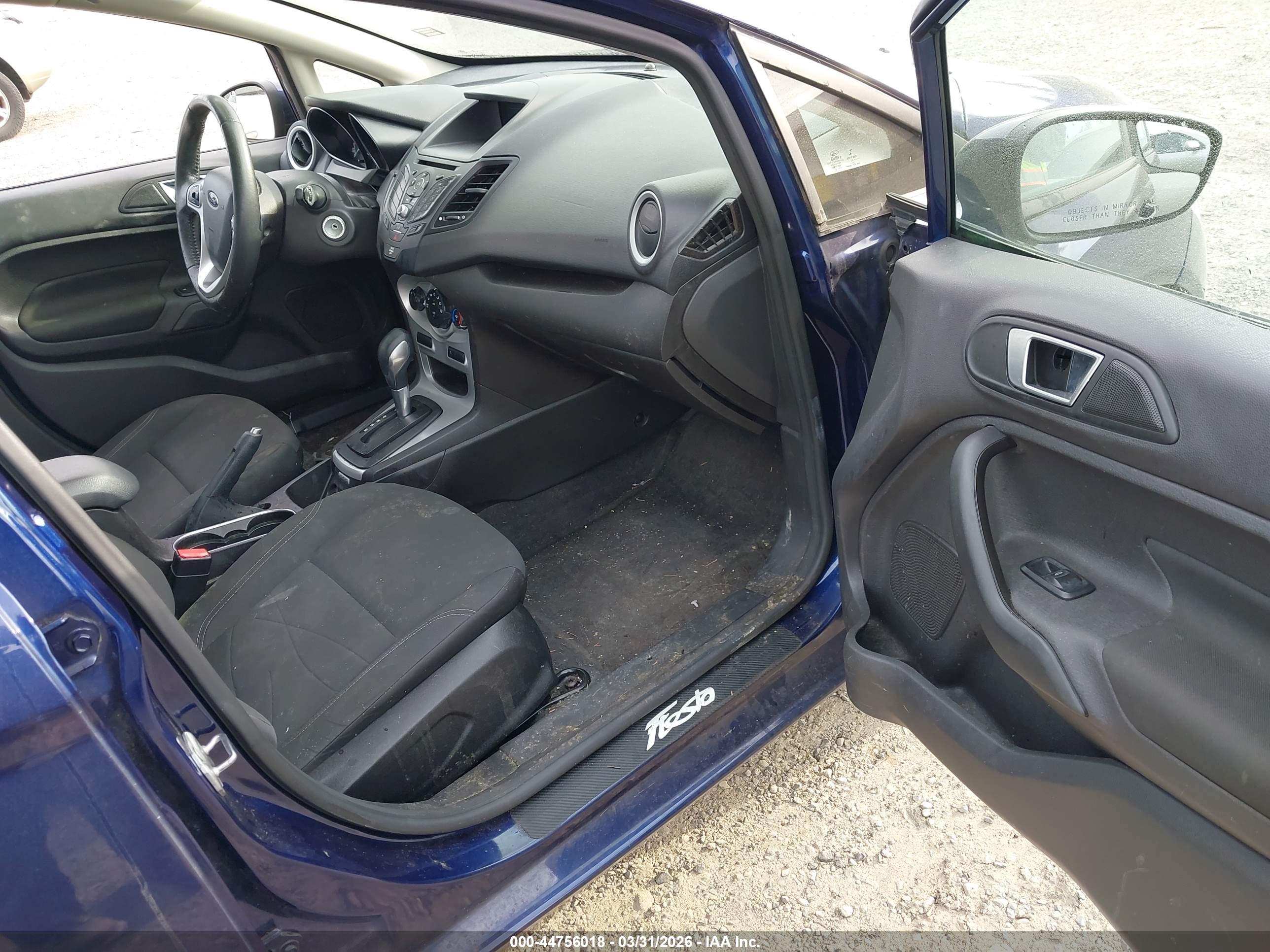 FORD FIESTA image 5