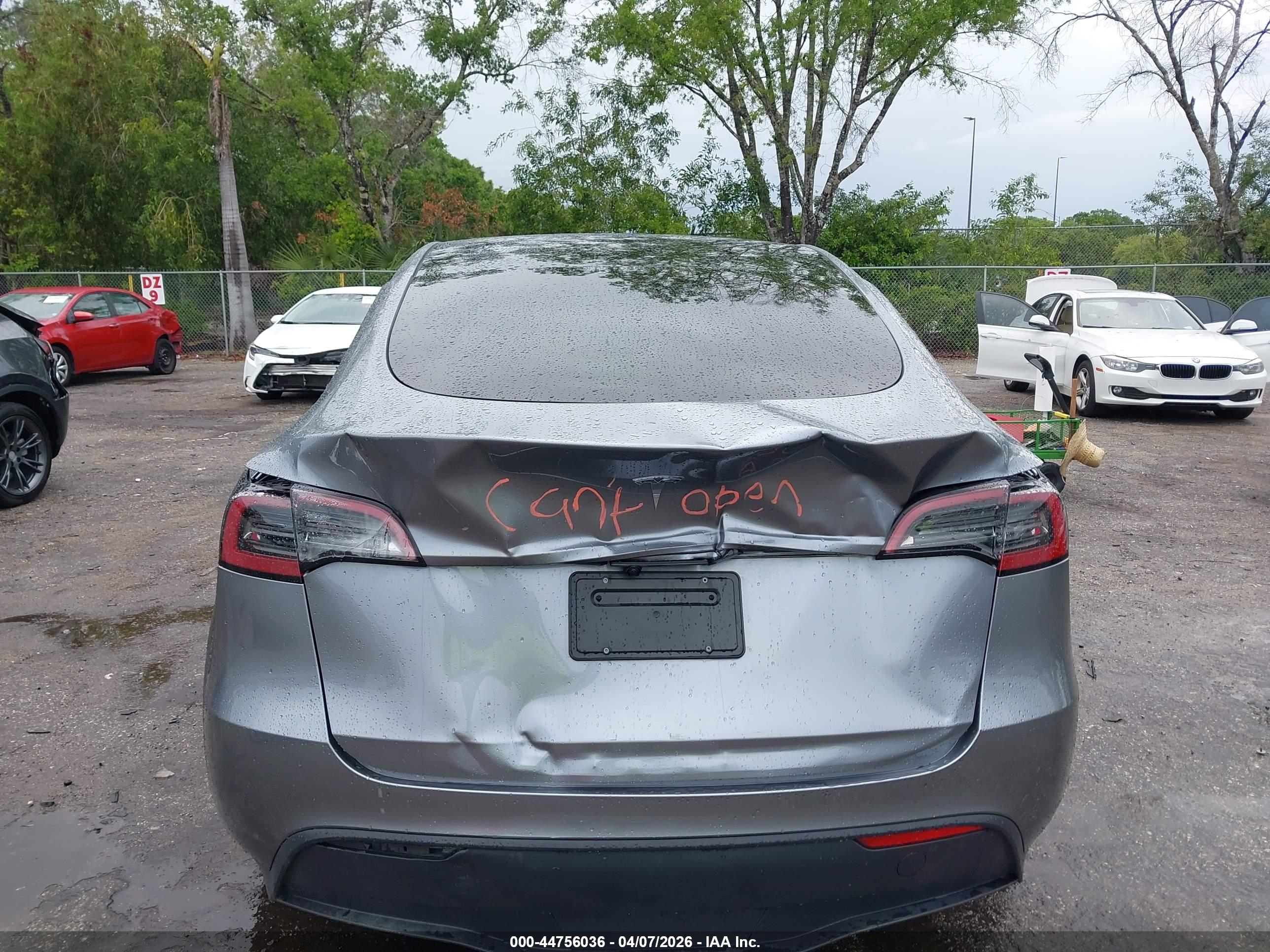 TESLA MODEL image 6