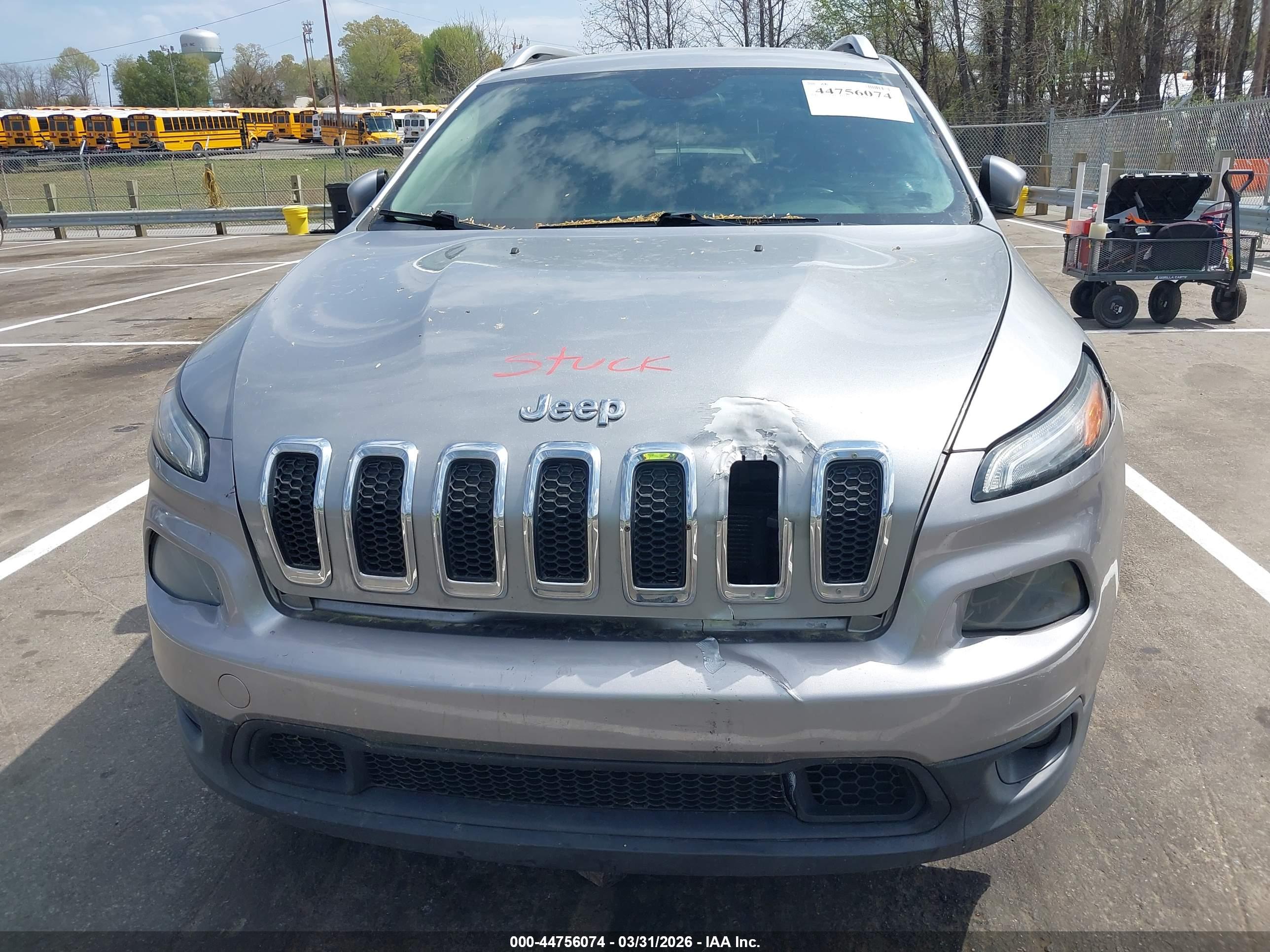JEEP CHEROKEE image 6