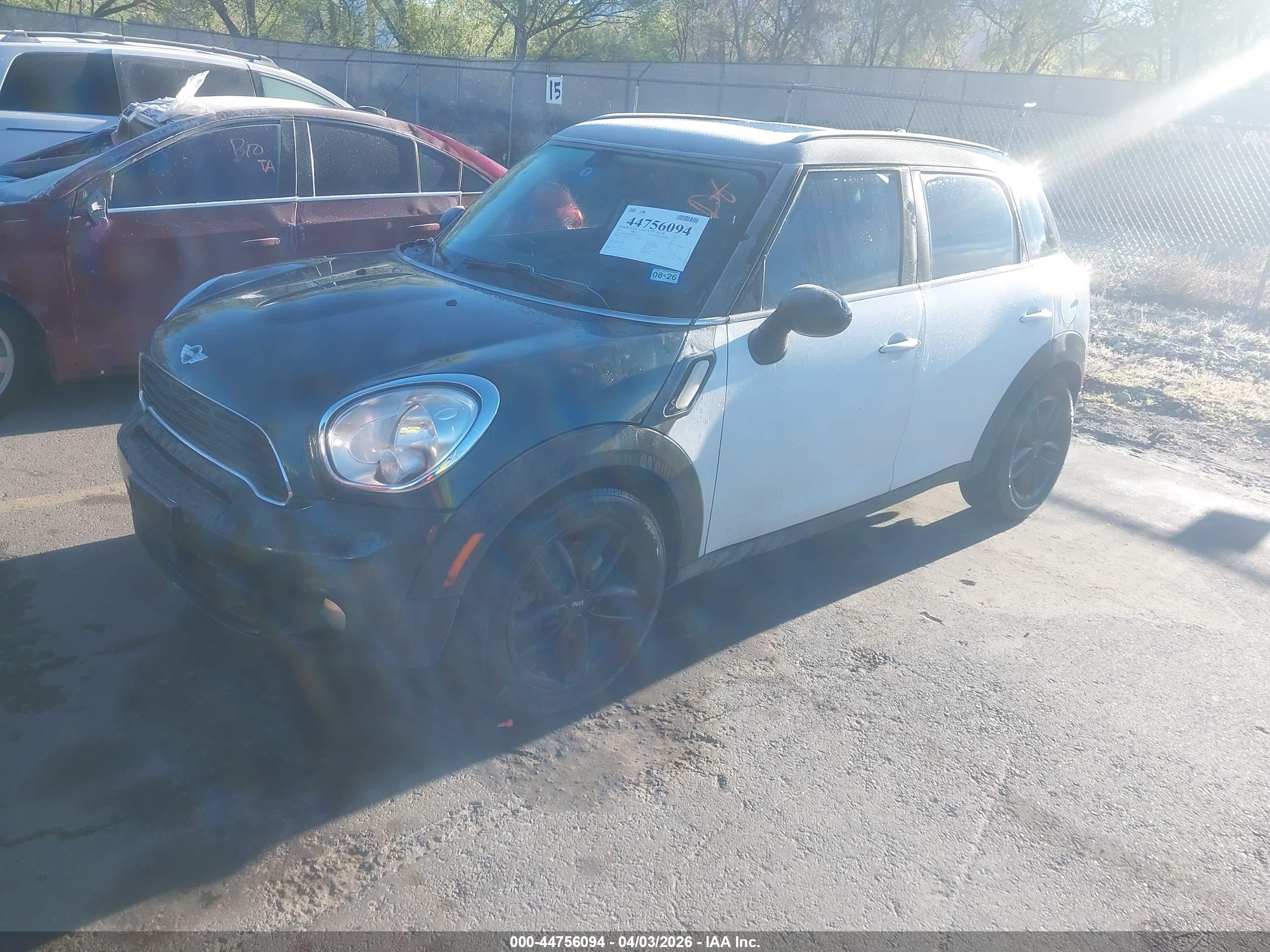 MINI COUNTRYMAN image 2