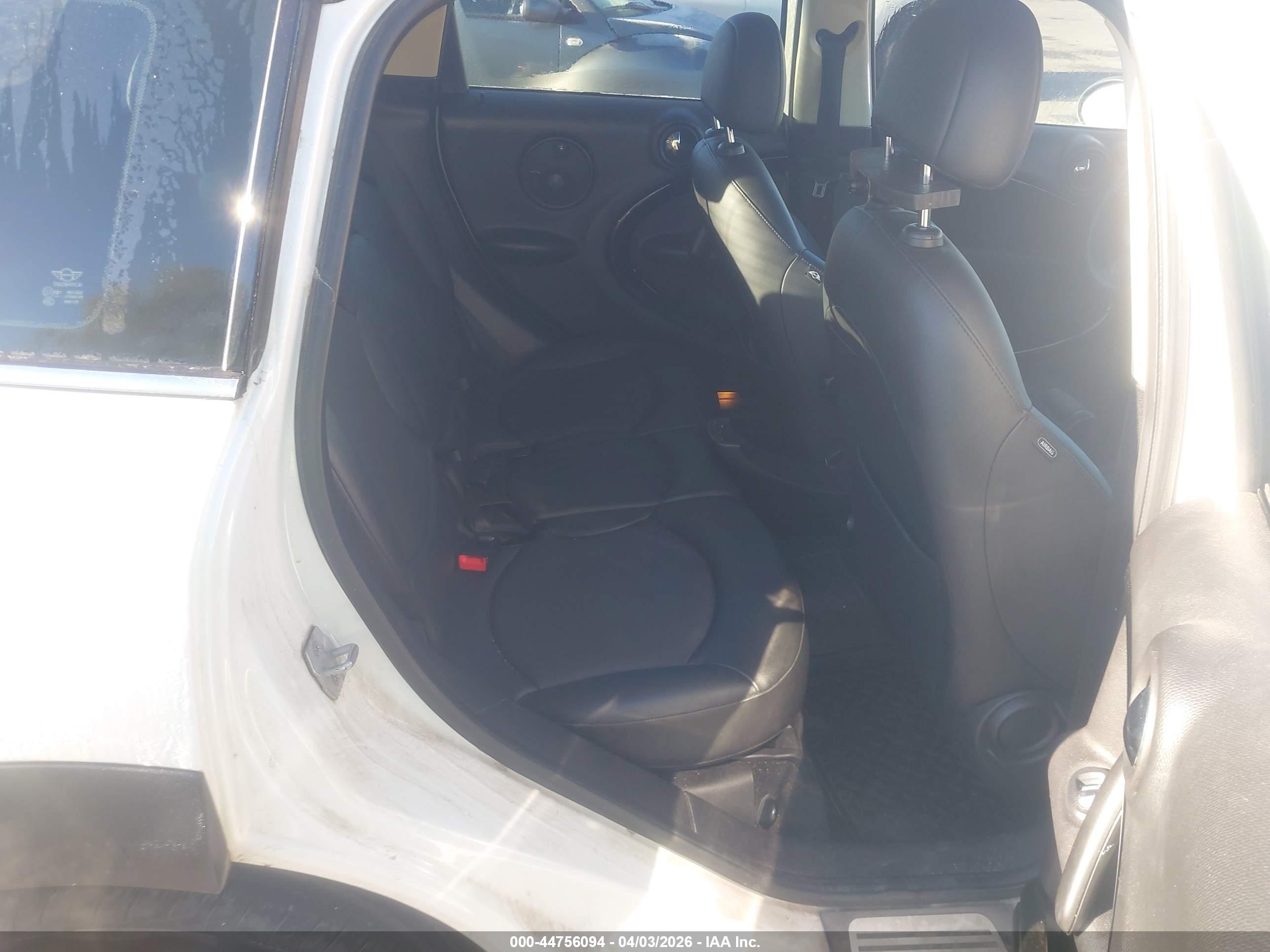 MINI COUNTRYMAN image 8