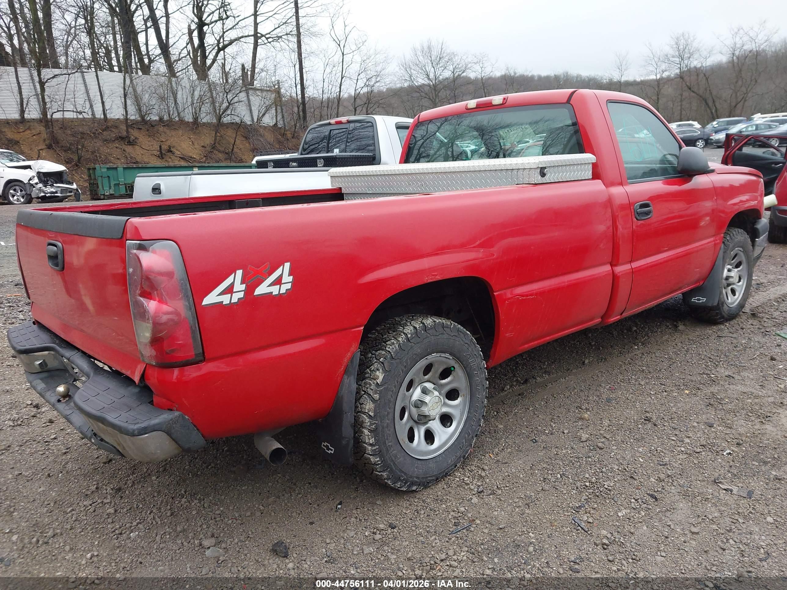 CHEVROLET SILVERADO image 4
