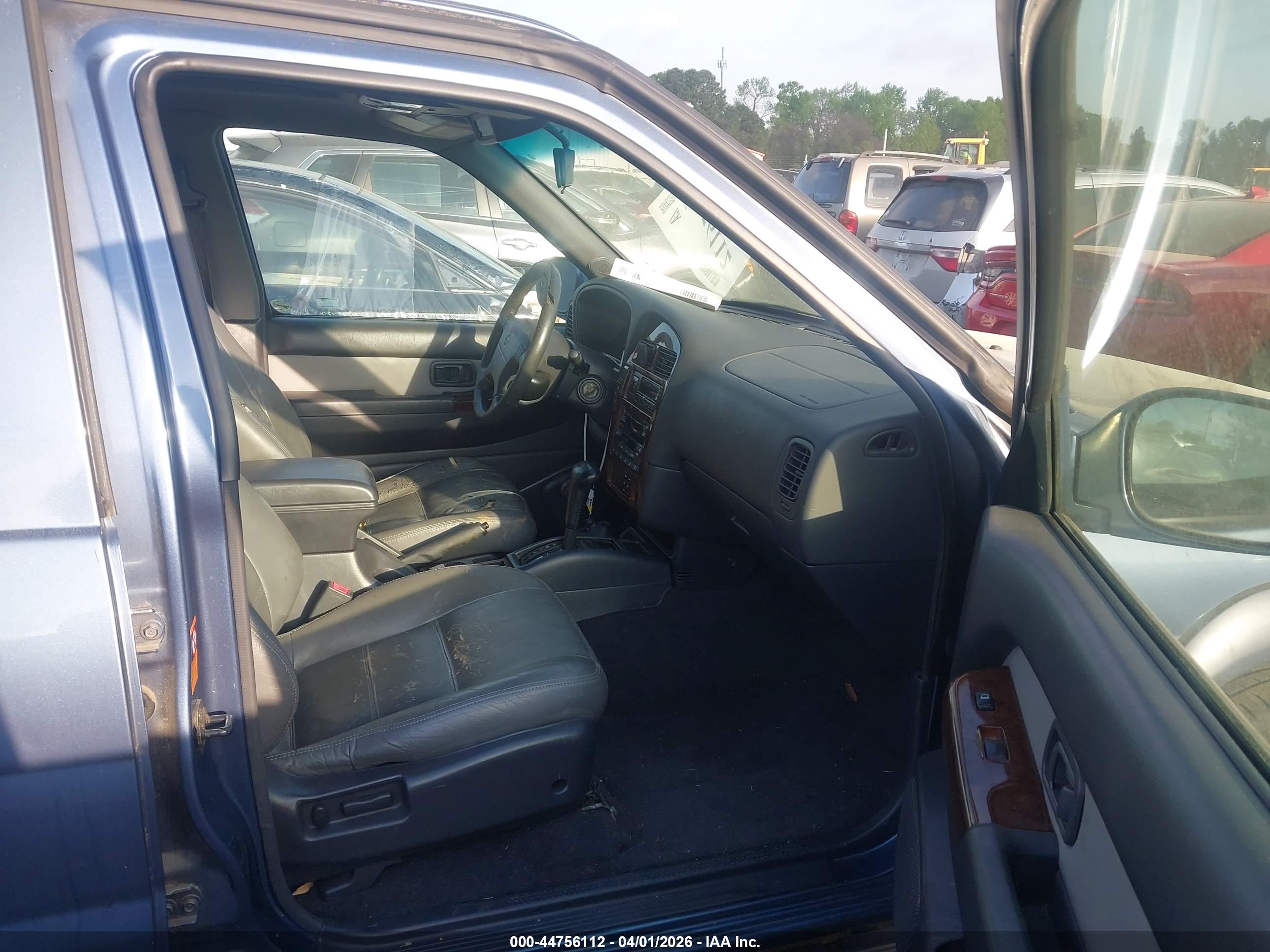 NISSAN PATHFINDER image 5
