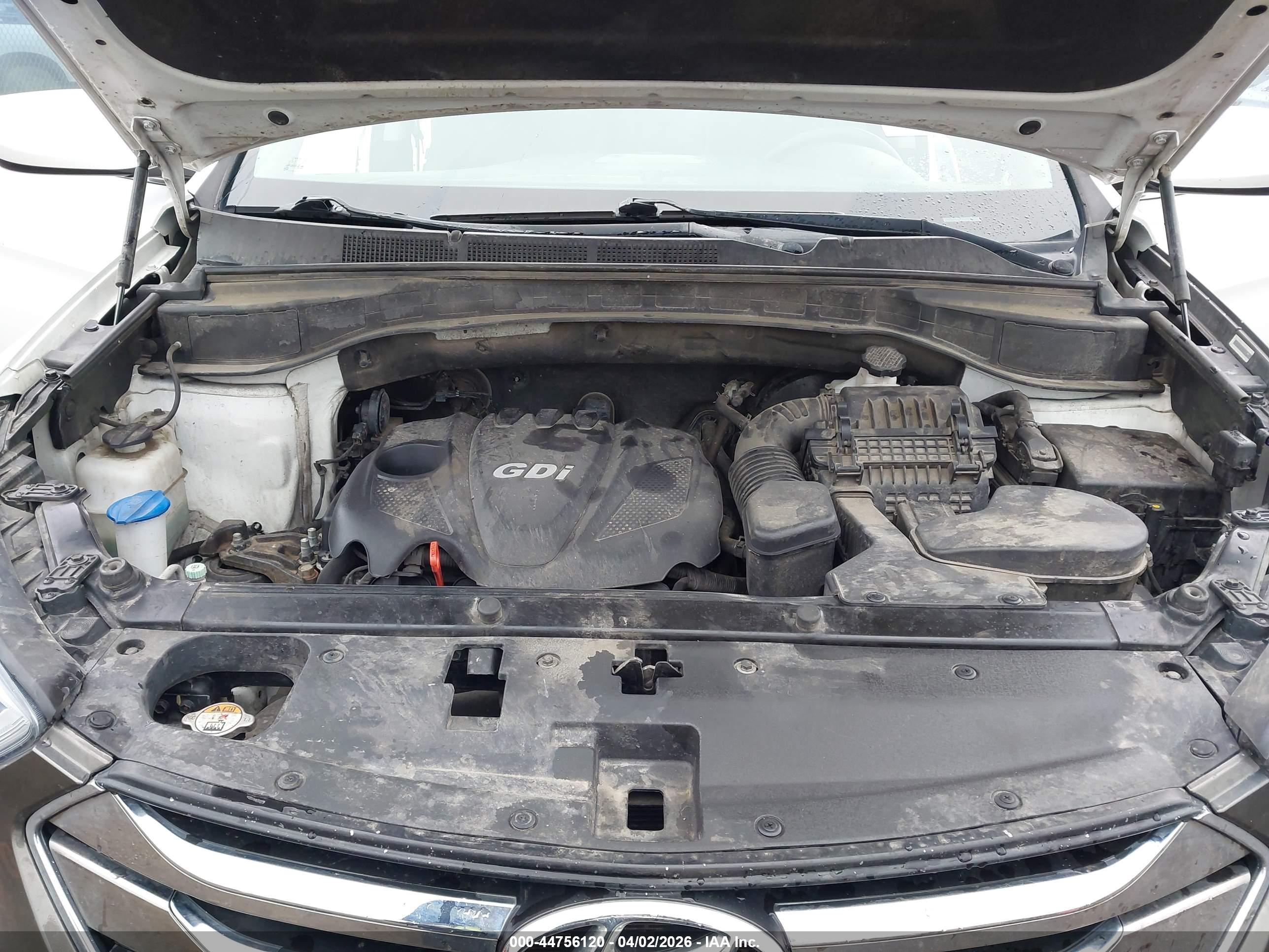 HYUNDAI SANTA image 10