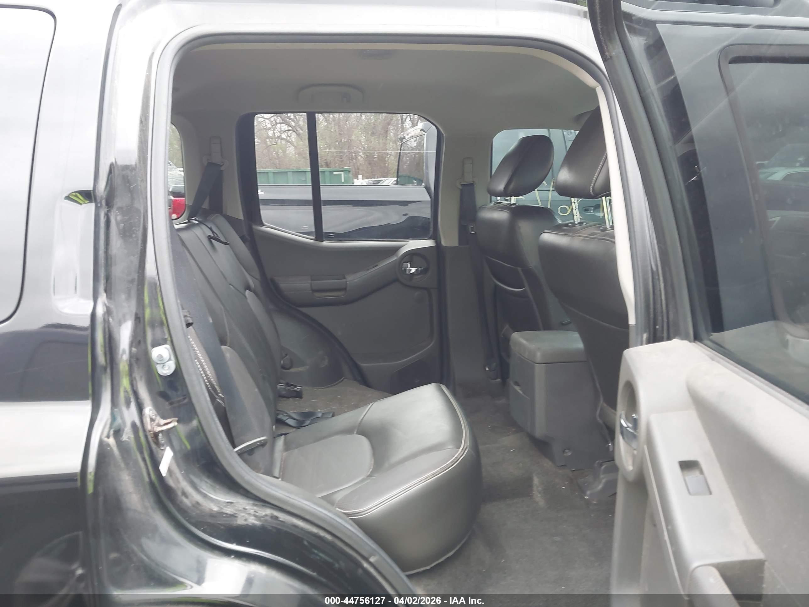 NISSAN XTERRA image 8