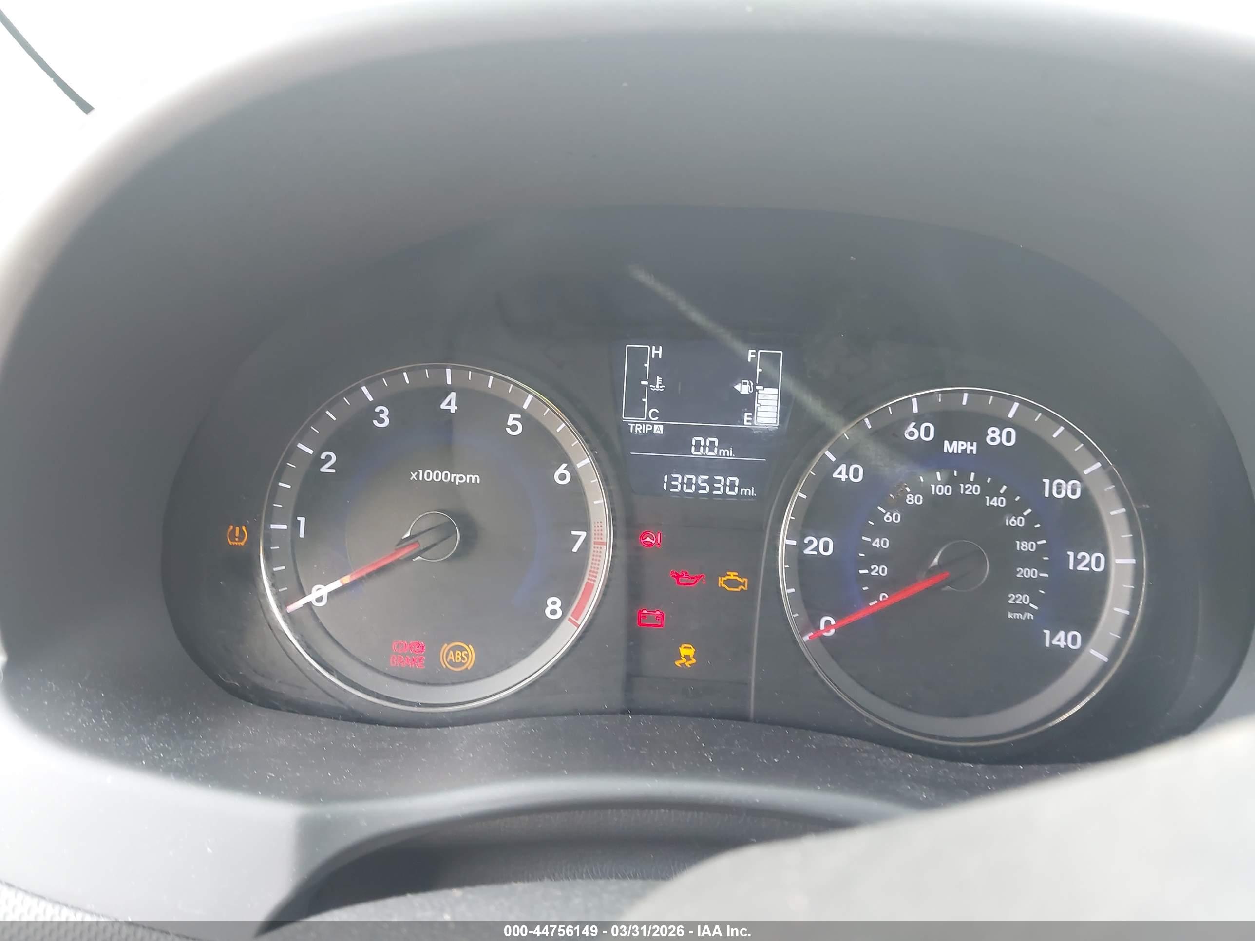 HYUNDAI ACCENT image 7
