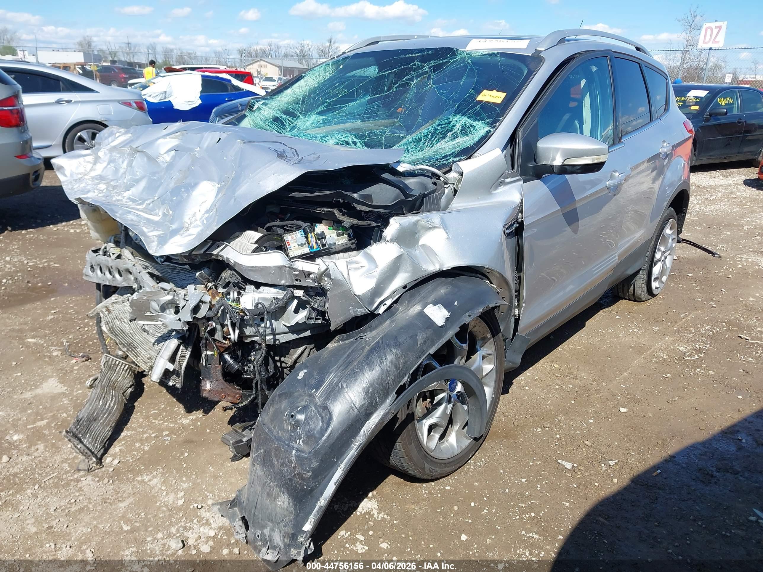 FORD ESCAPE image 2