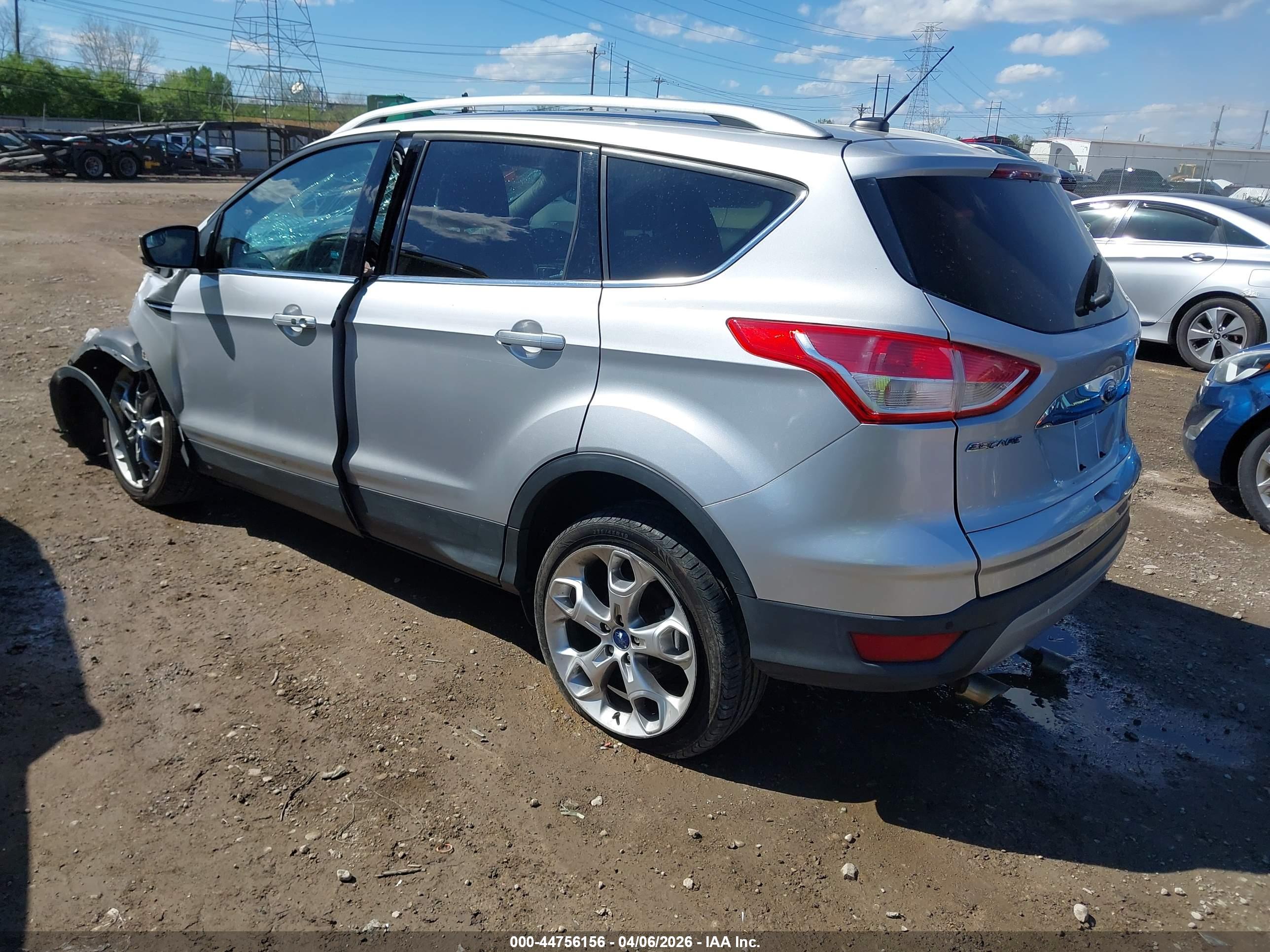 FORD ESCAPE image 3