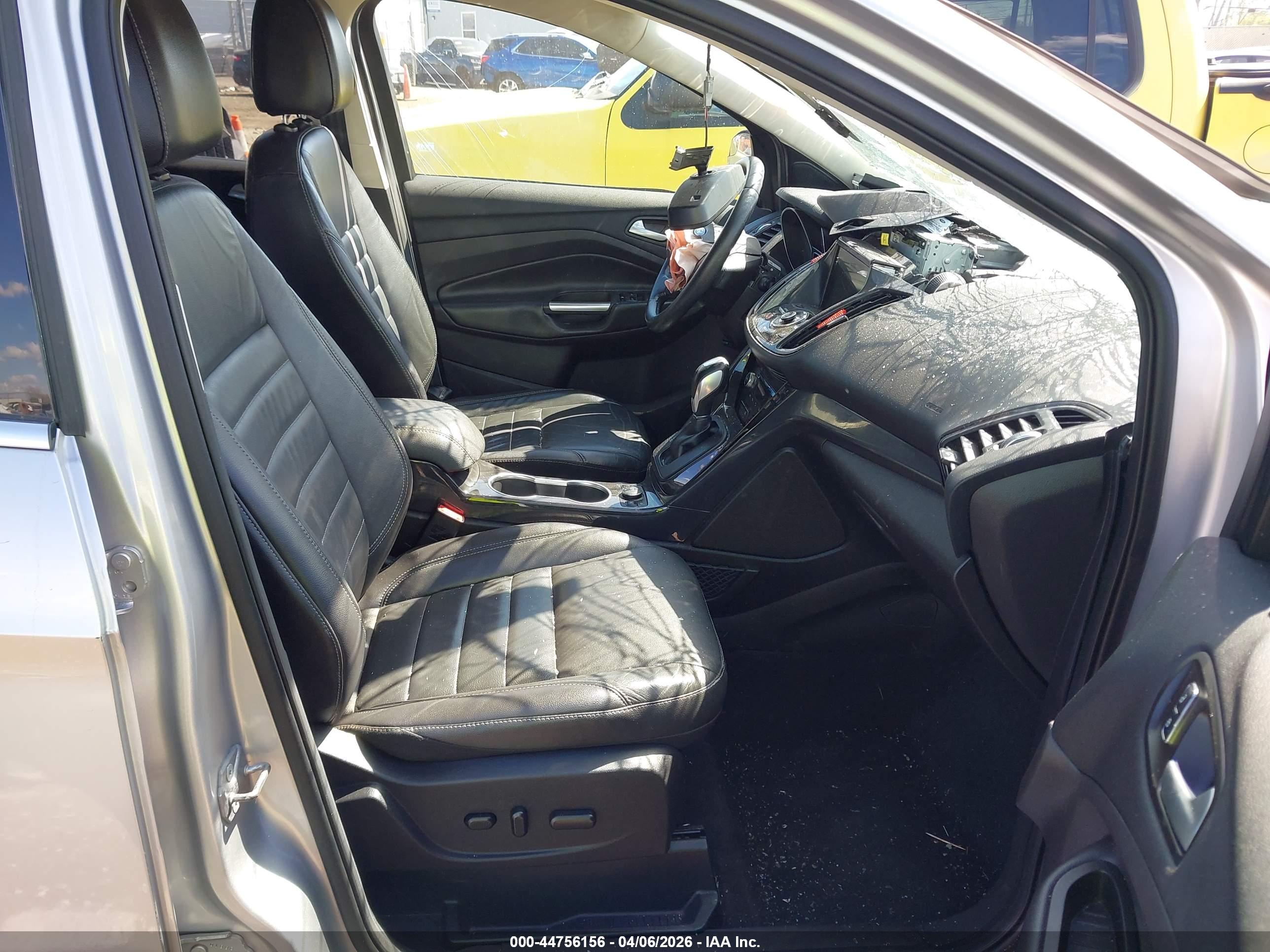 FORD ESCAPE image 5
