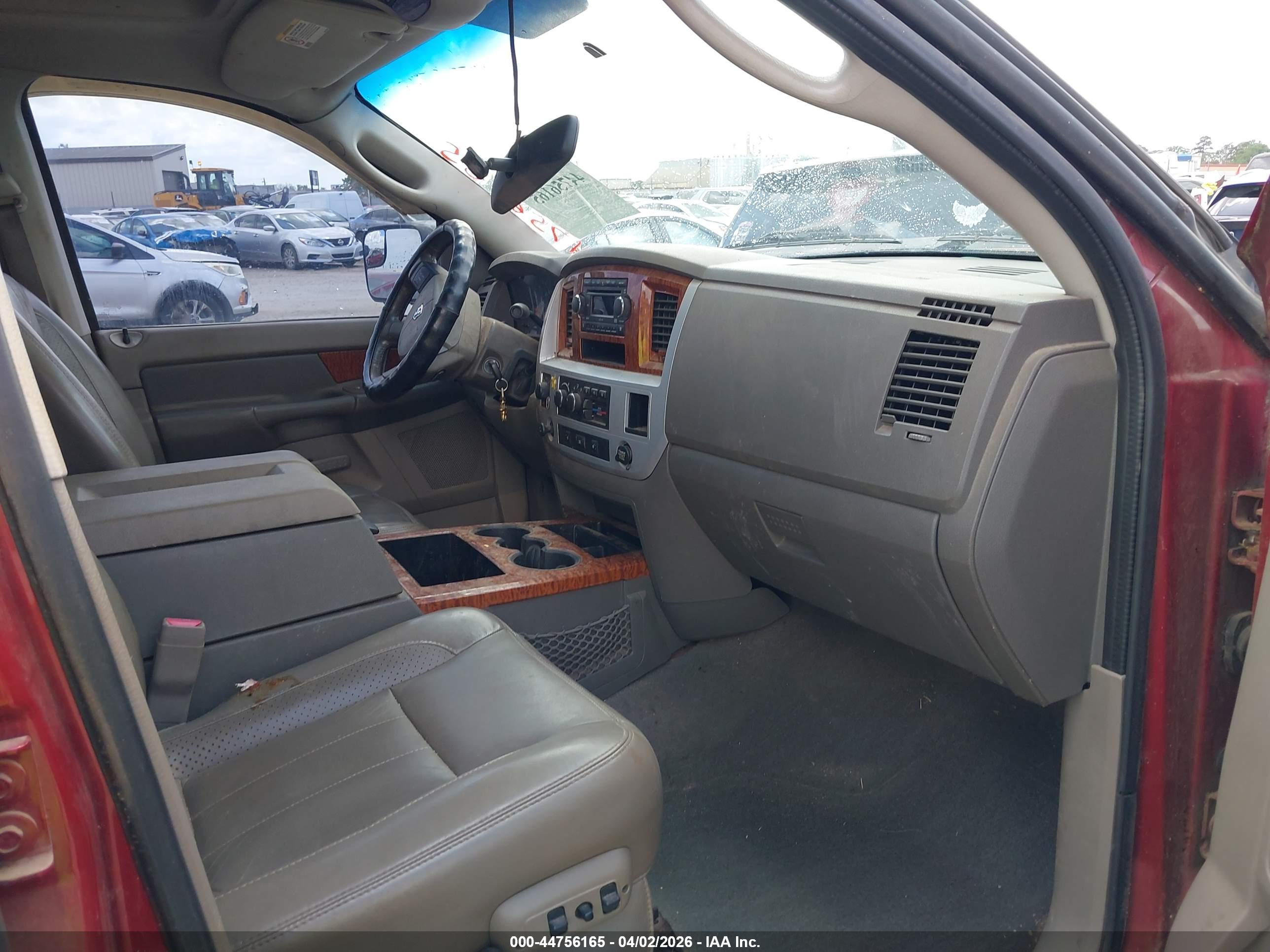 DODGE RAM image 5