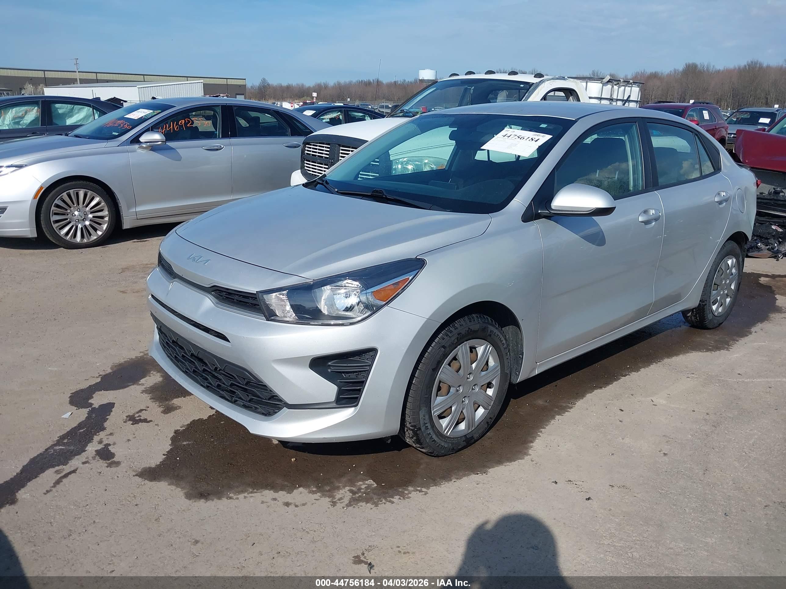 KIA RIO image 2