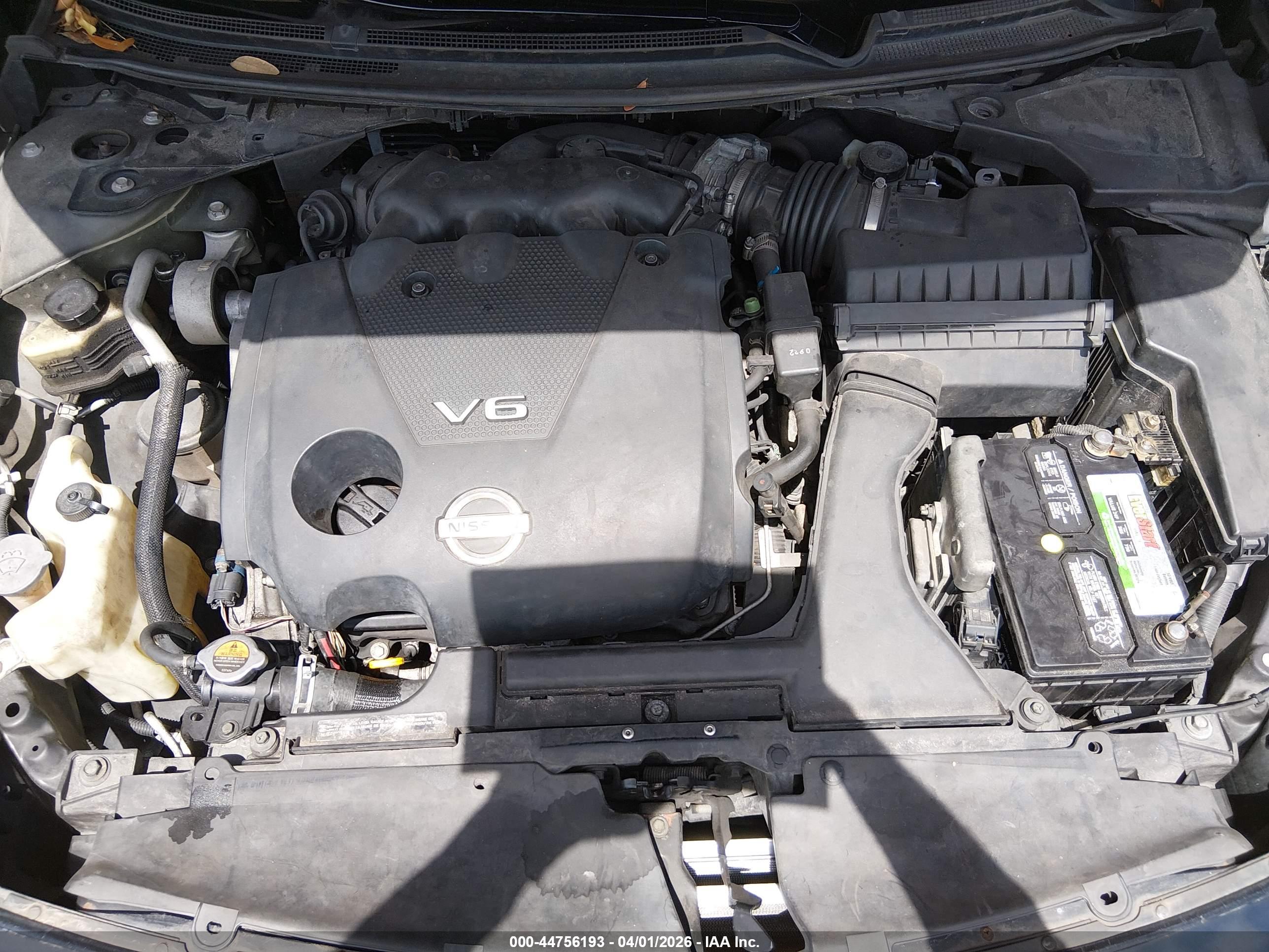 NISSAN MAXIMA image 10