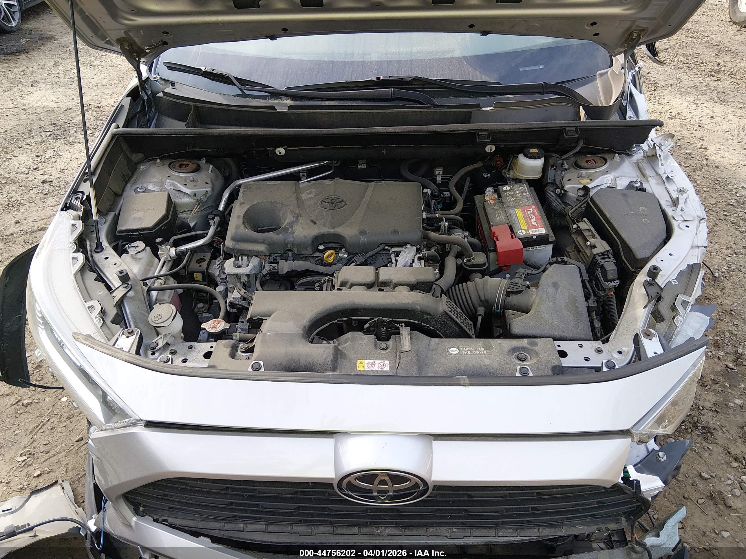 TOYOTA RAV4 image 10