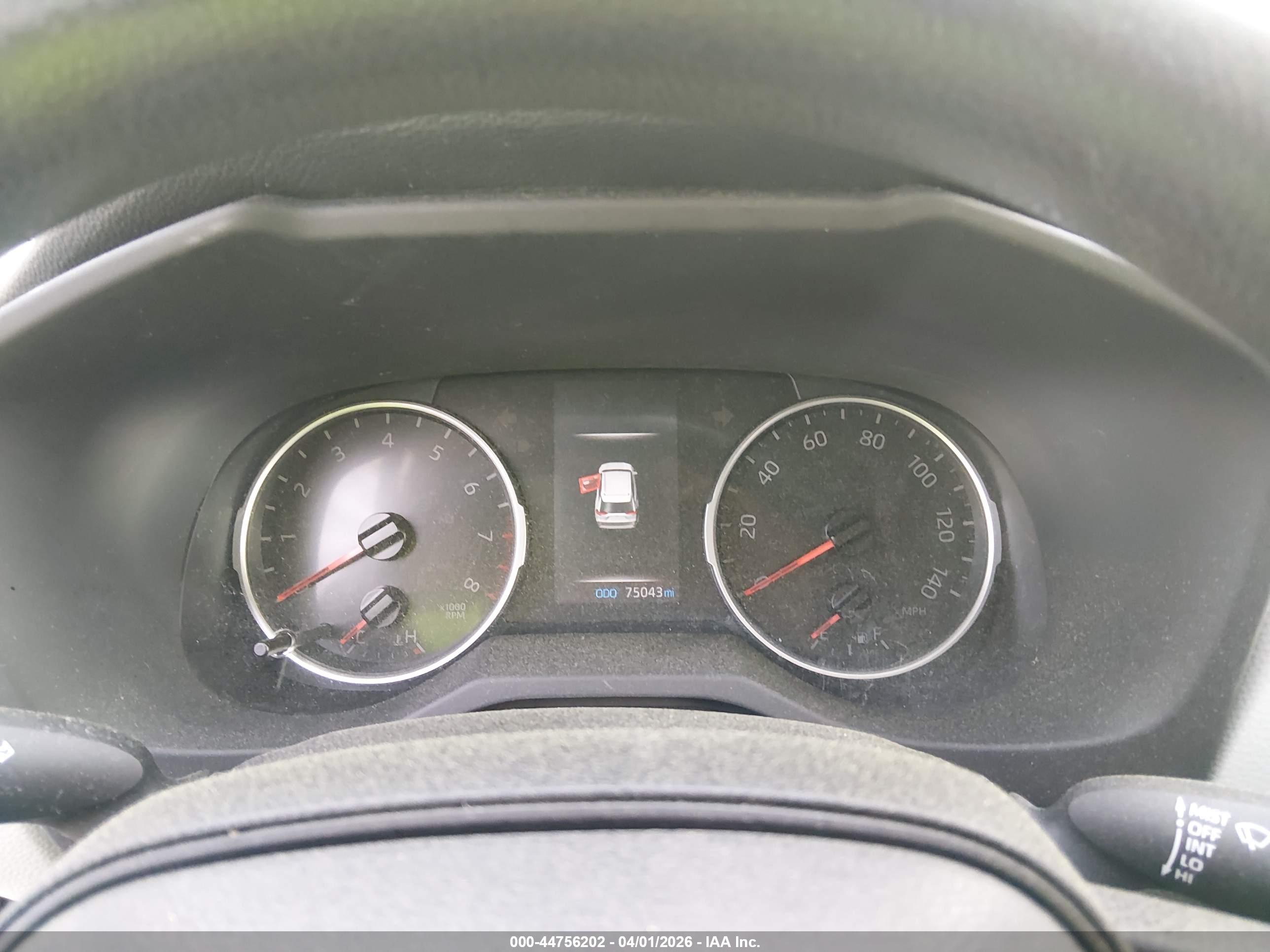 TOYOTA RAV4 image 7
