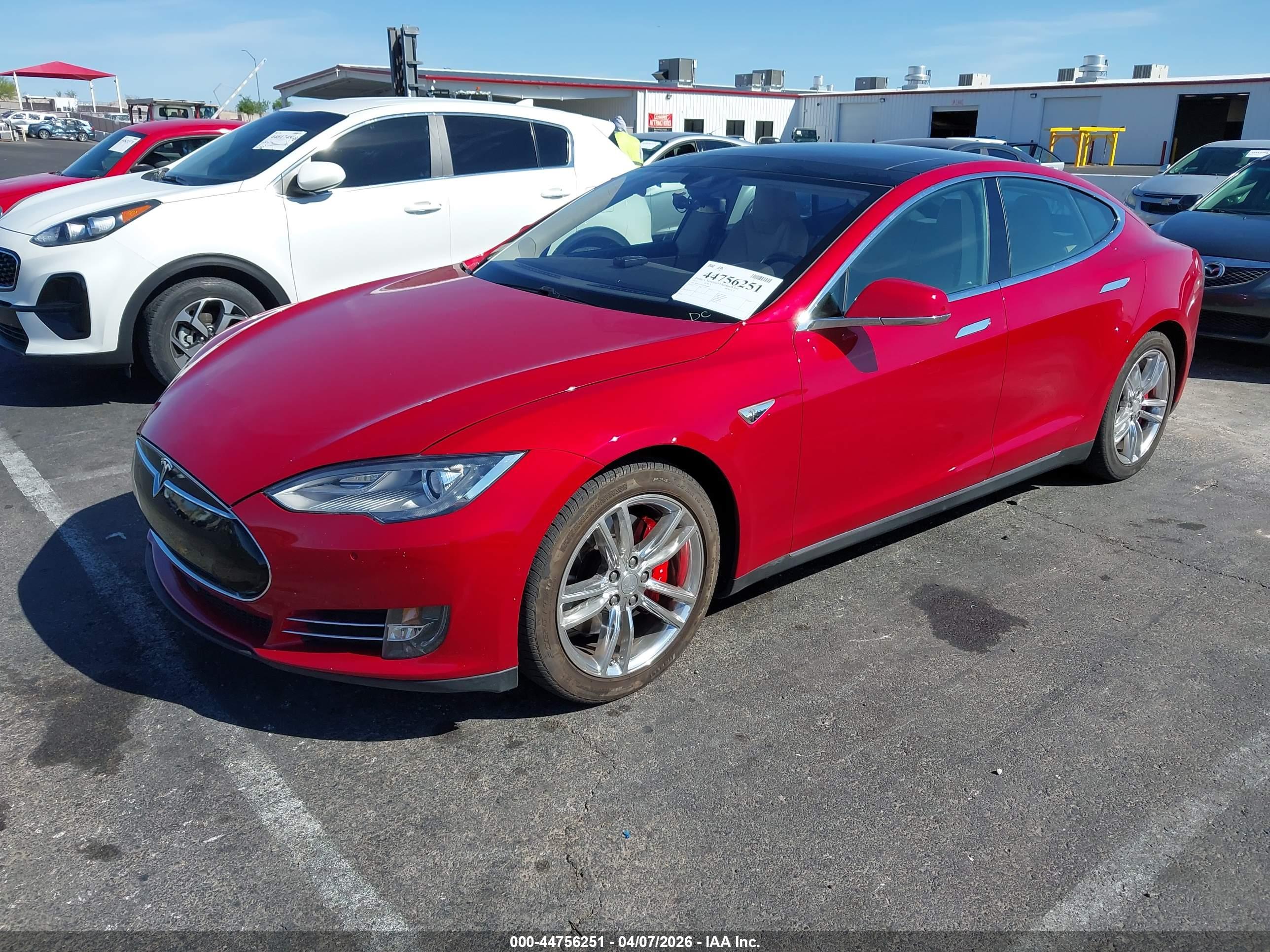 TESLA MODEL image 2