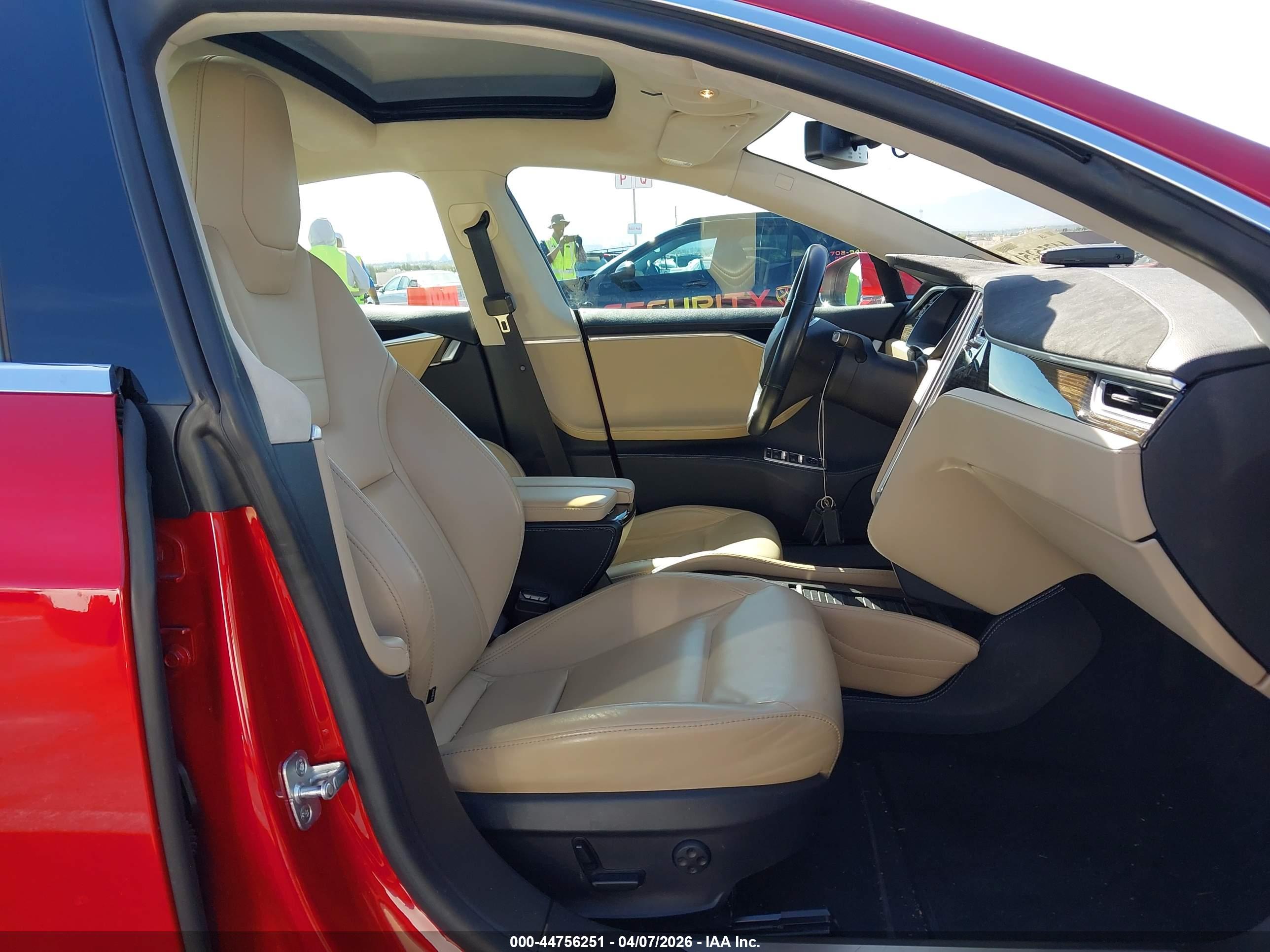 TESLA MODEL image 5