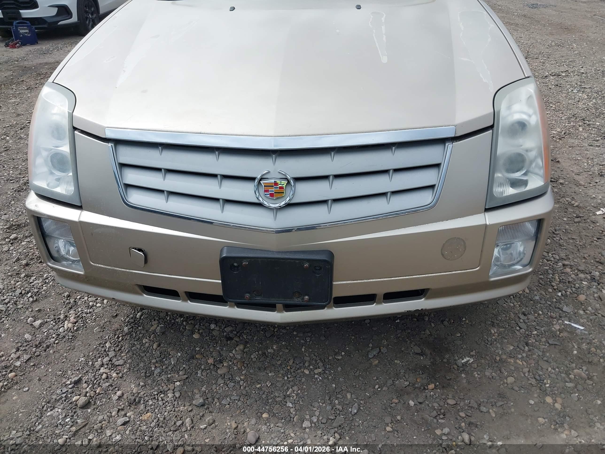 CADILLAC SRX image 6