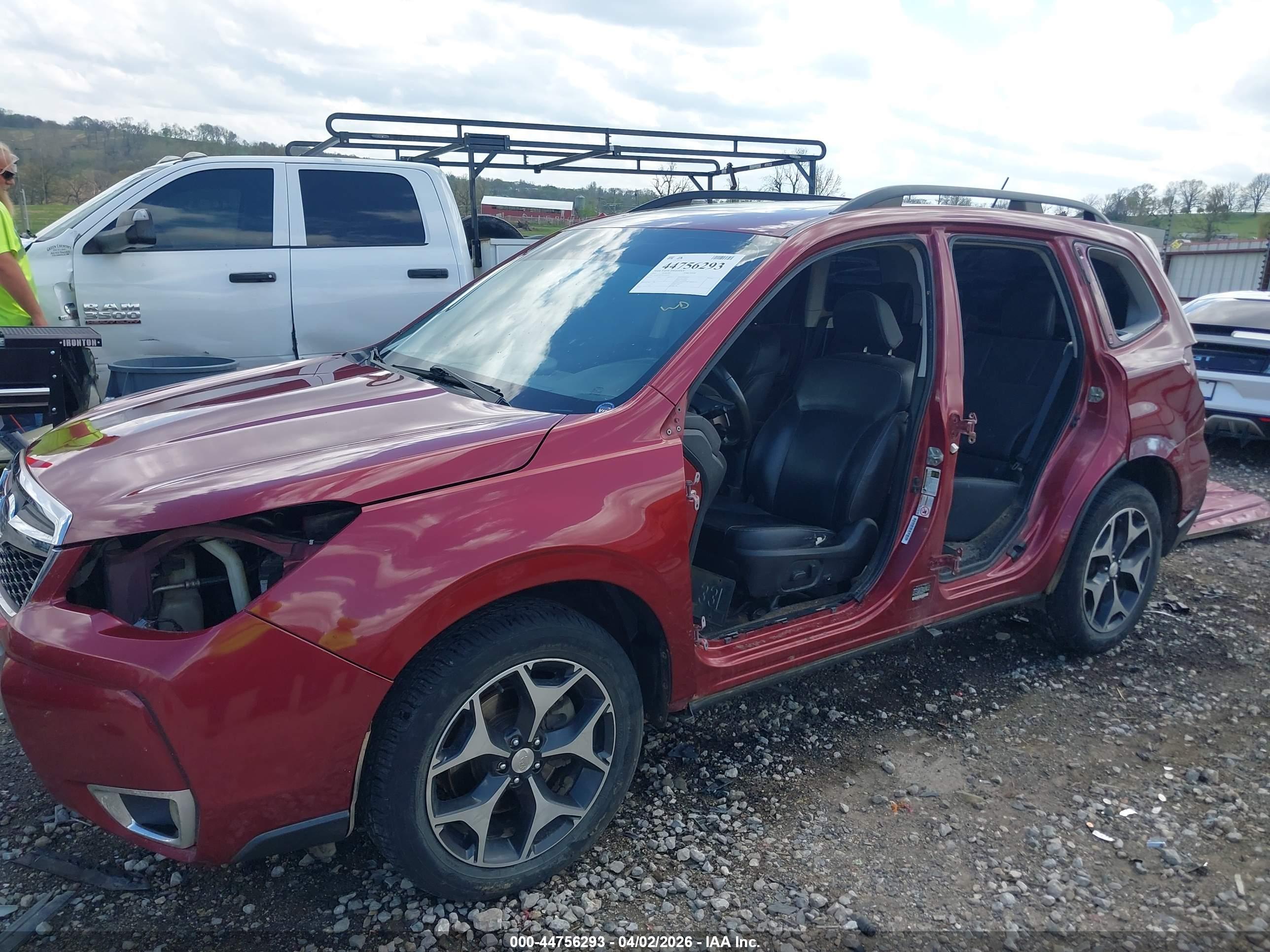 SUBARU FORESTER image 6