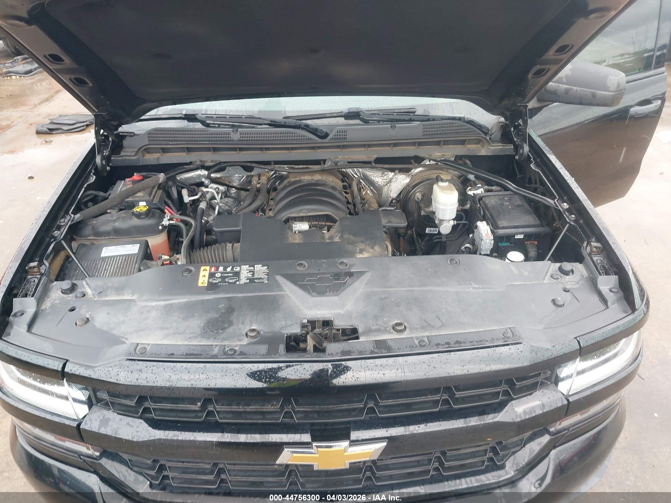 CHEVROLET SILVERADO image 10